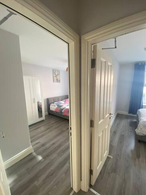 Cosy and central Abbey Street Apt