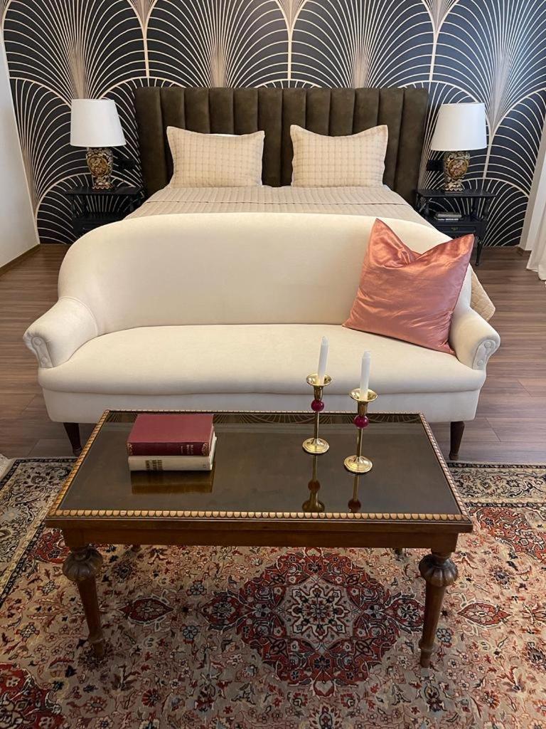 NOVI's Luxury Apartment 2