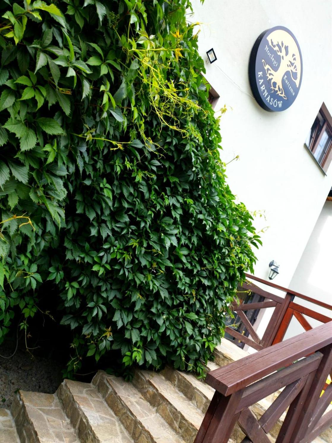 Karczma Karnasów view 2