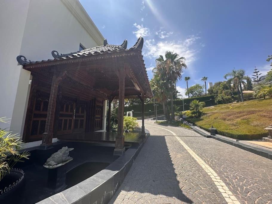 Luxury Villa, Cascada De Camojan