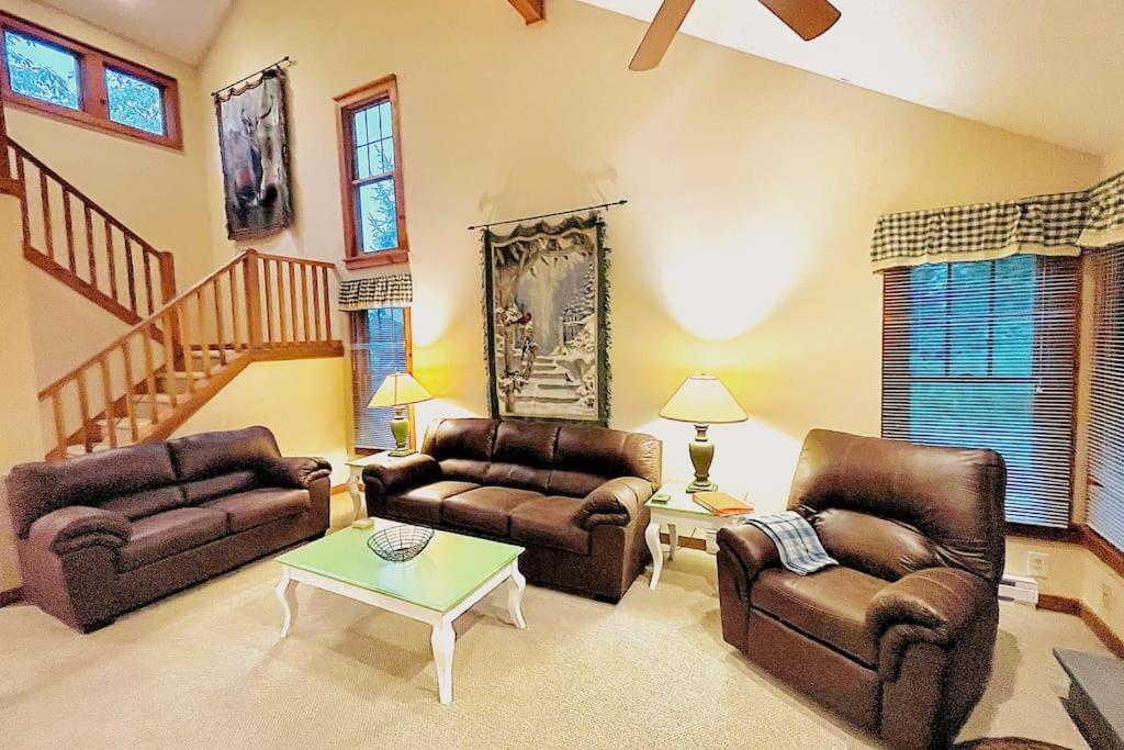 Three Bedroom CamelBack Mountain Getaway retreat