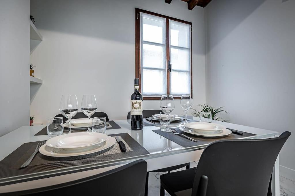 Top Floor with Duomo View