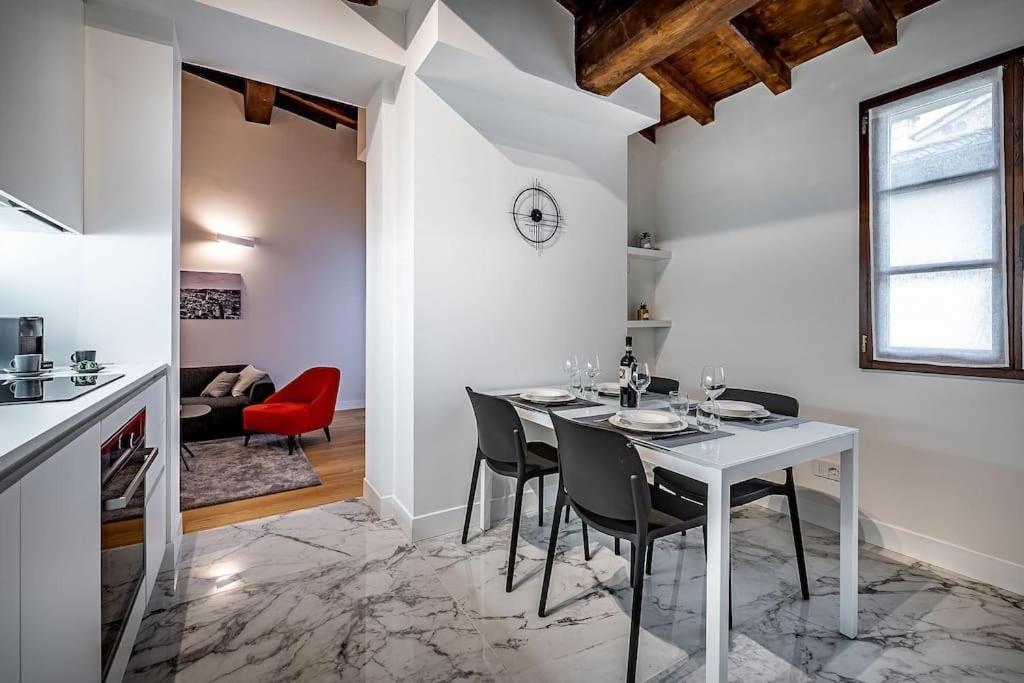 Top Floor with Duomo View