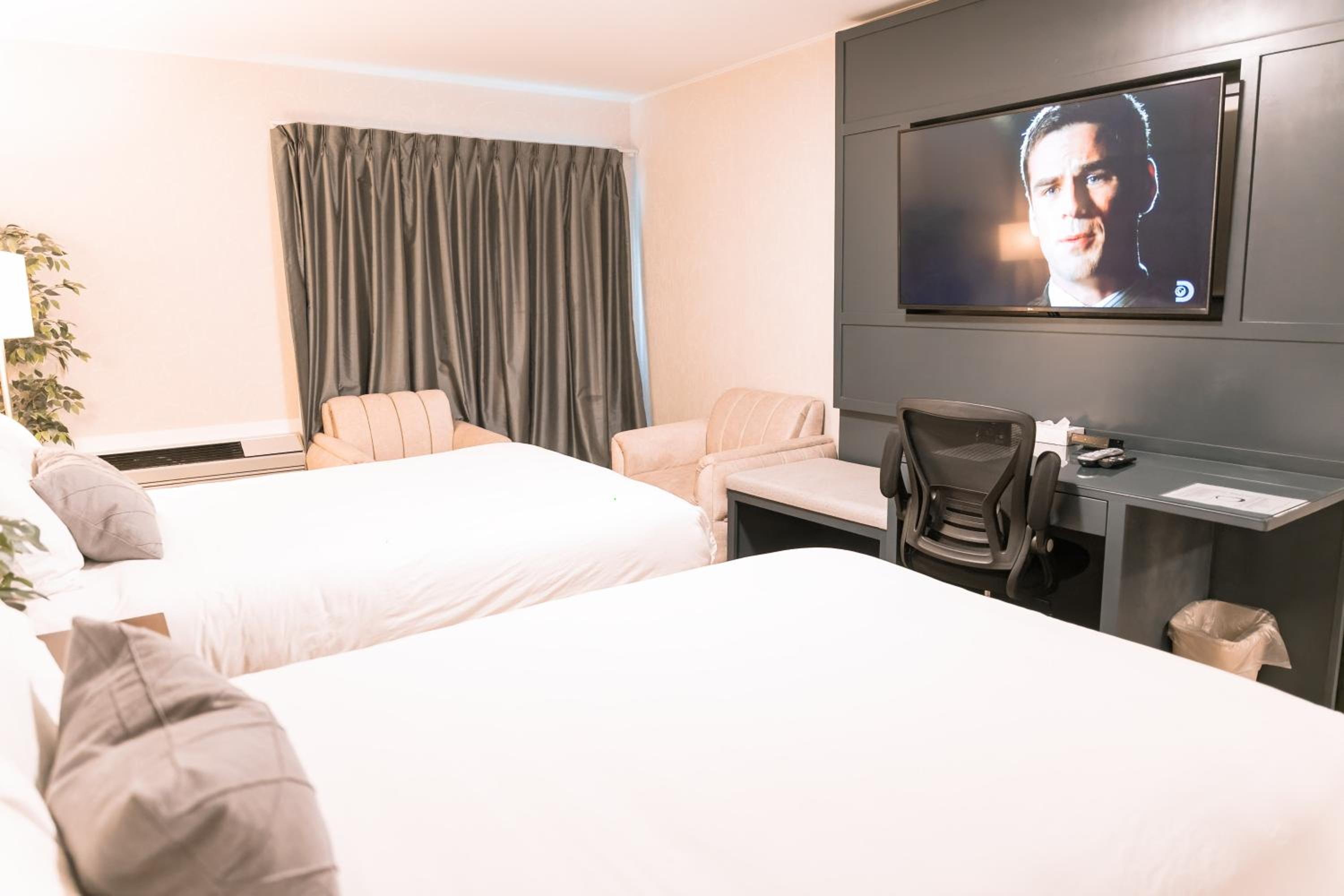 Hotel Civilia Lakeside by Civilia Golf Retreat