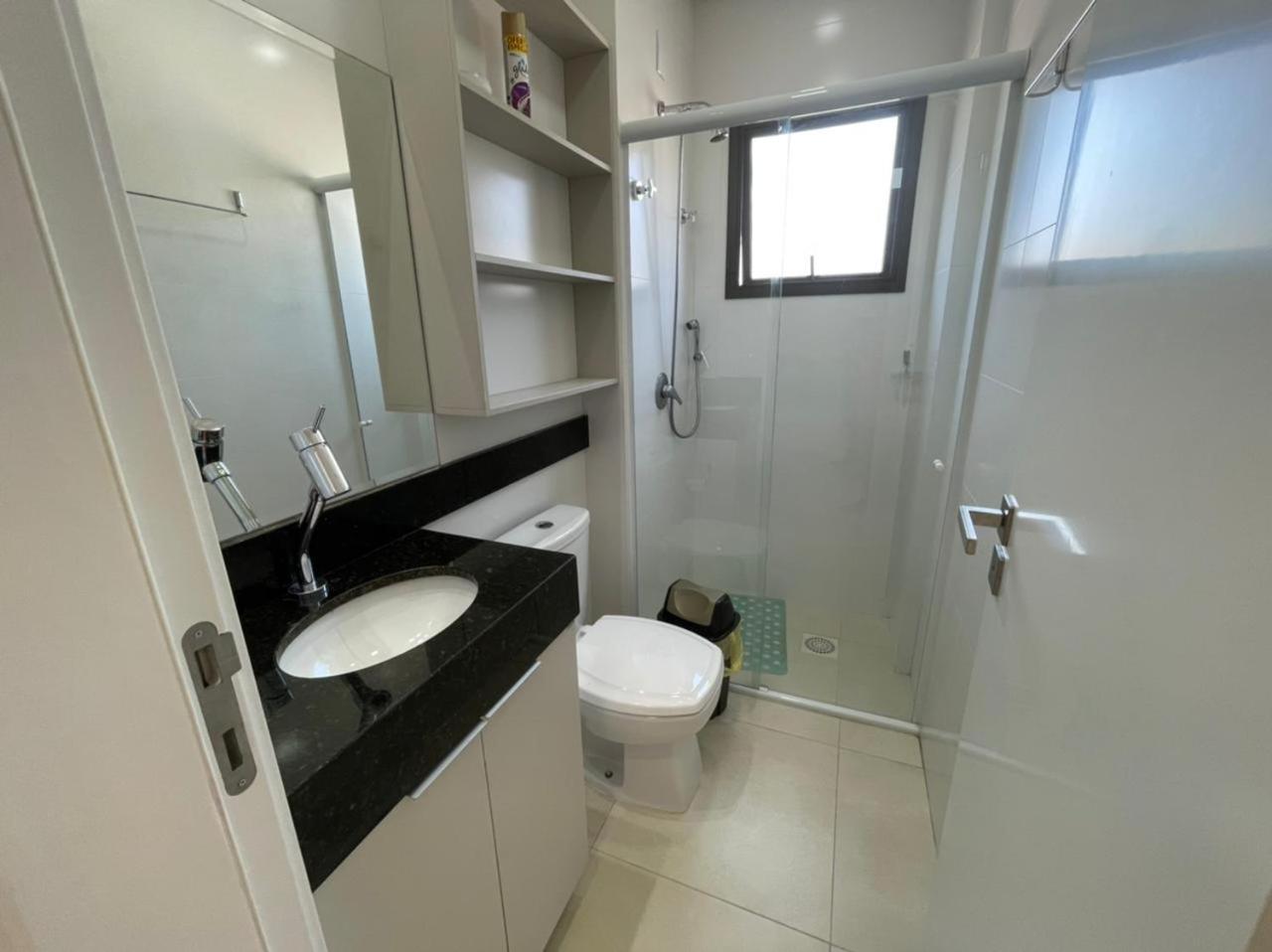 Cód 108 - Apartamento exuberante à 280 m do mar