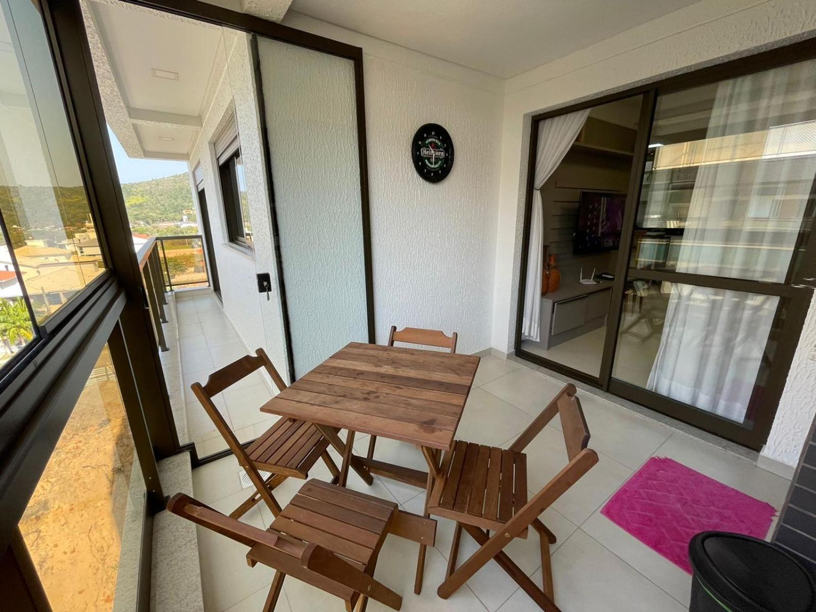 Cód 108 - Apartamento exuberante à 280 m do mar