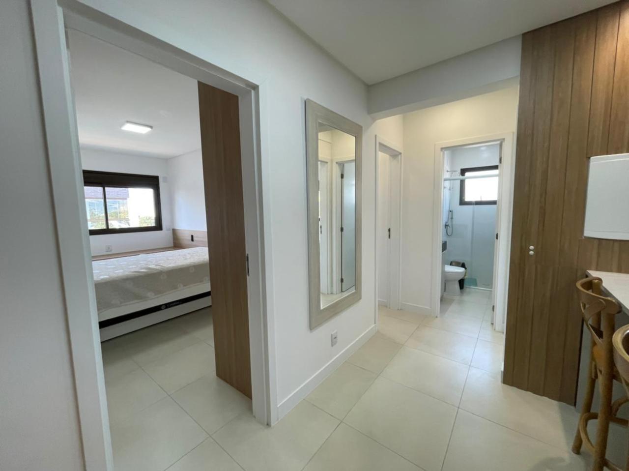 Cód 108 - Apartamento exuberante à 280 m do mar