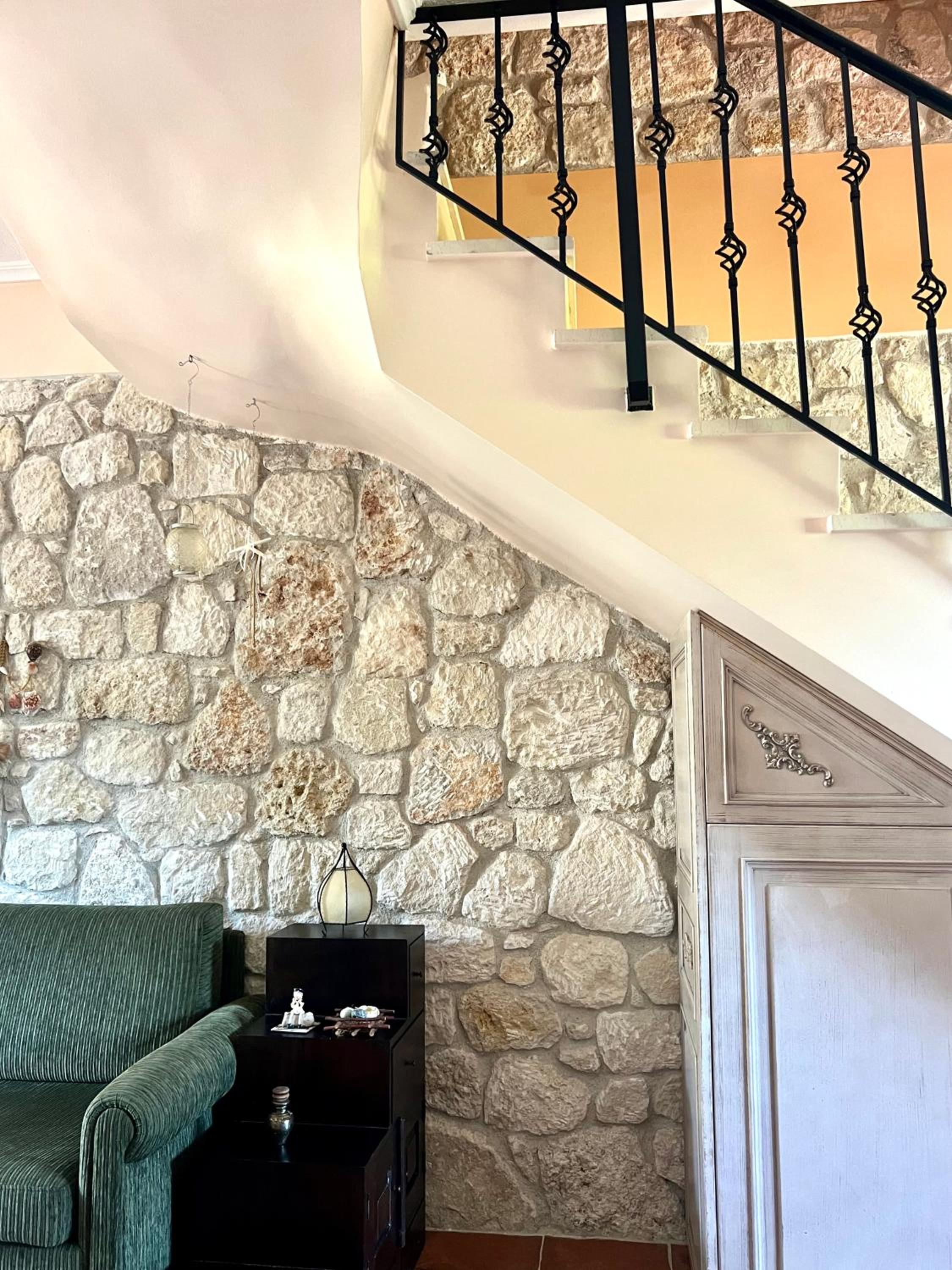 Sea and Stone Villa
