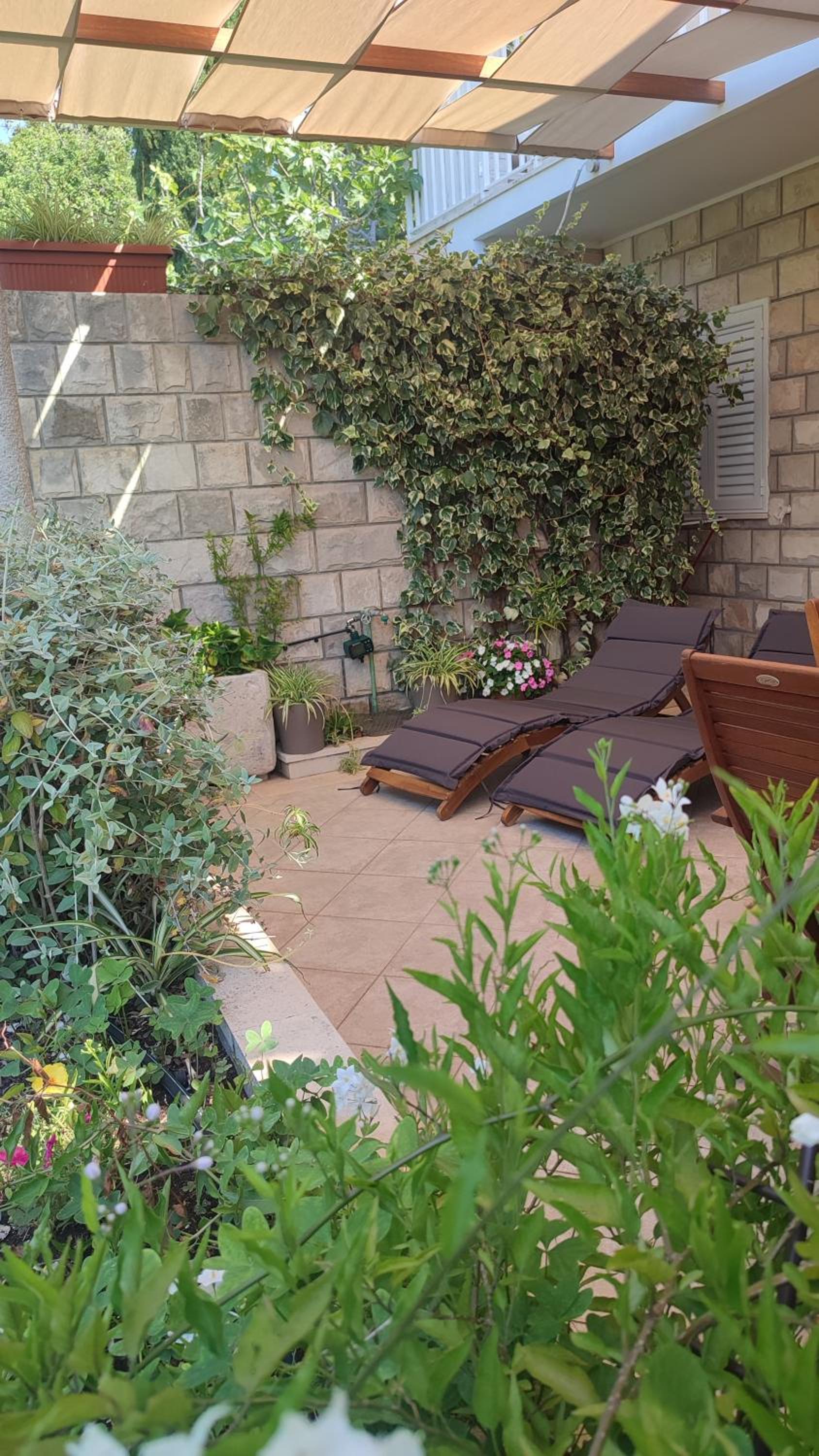 Villa Ana Apartments