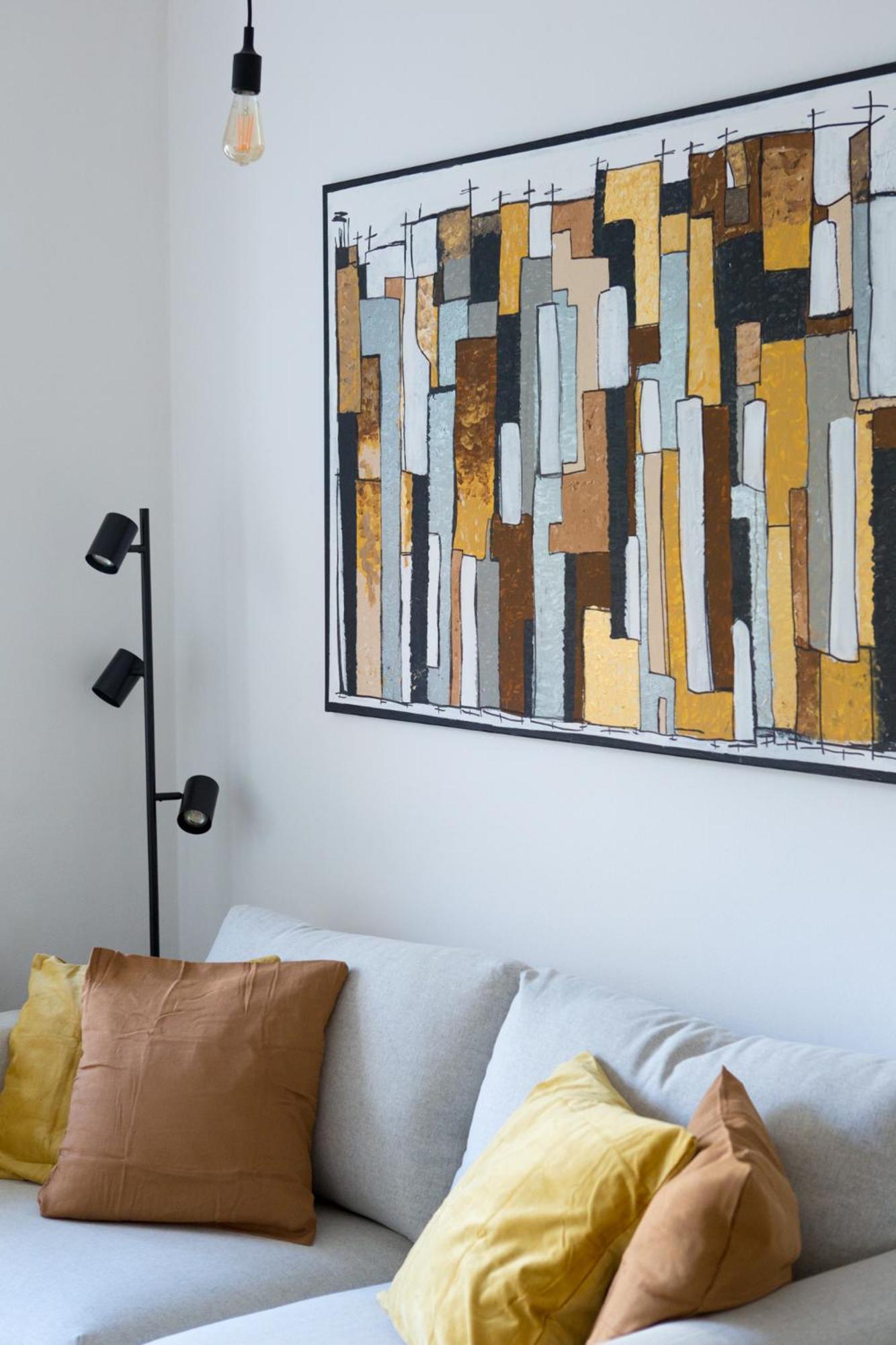 Cozy City Apartment