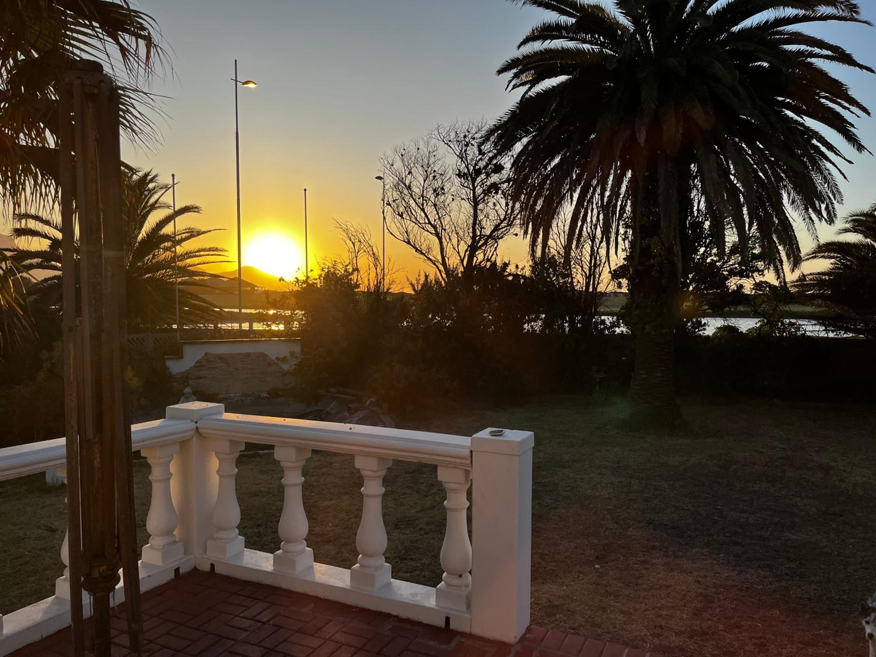 Lagoon Lodge