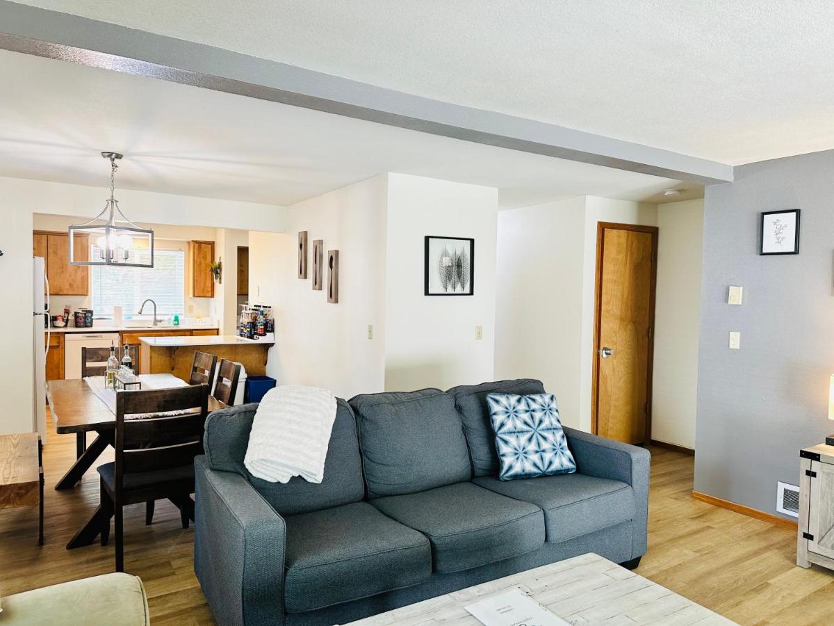 Albany Vacations - Urban Farmhouse- KING bed! - Property Image 3