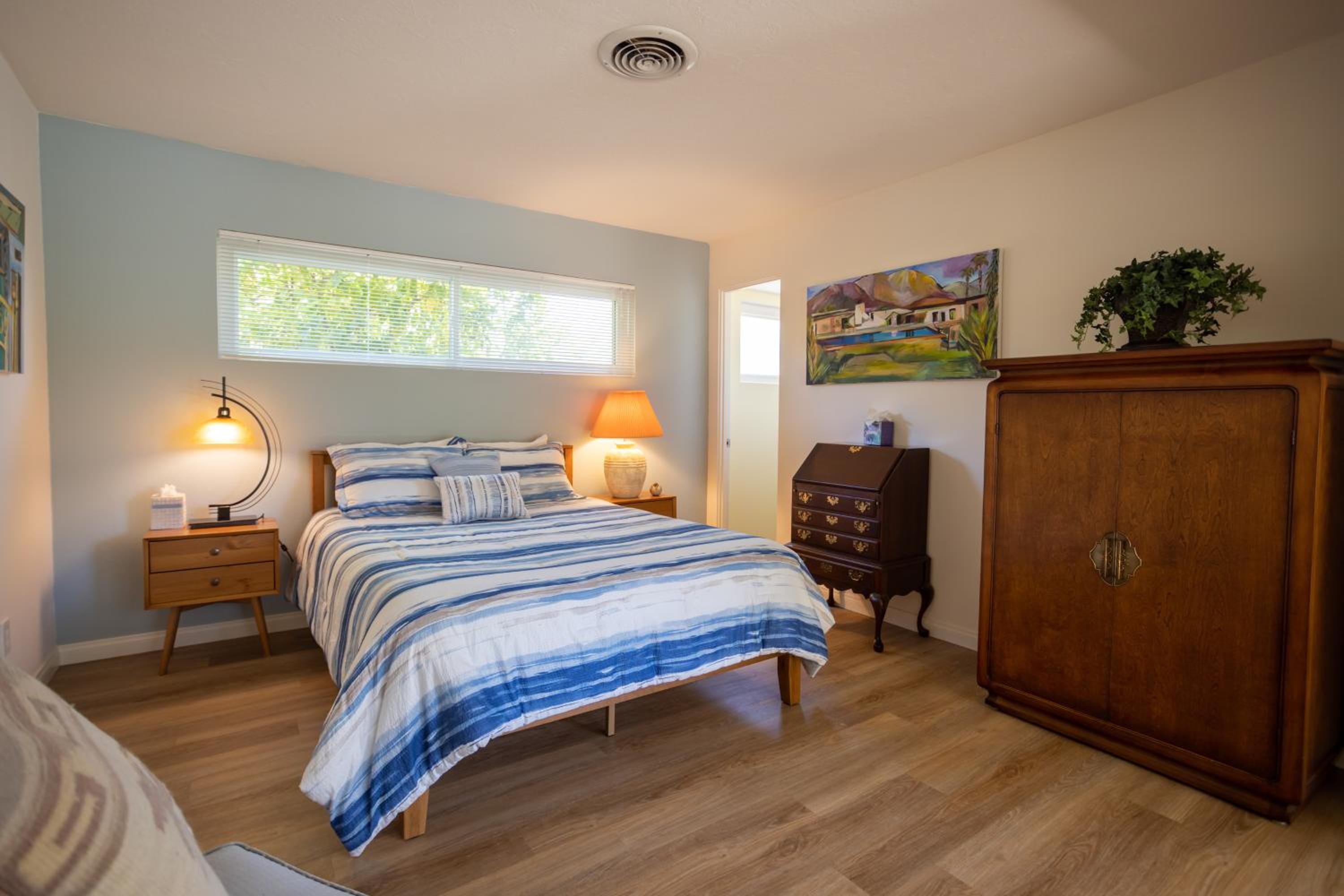 Poolside Splendor! Spacious De Anza Golf Club Home