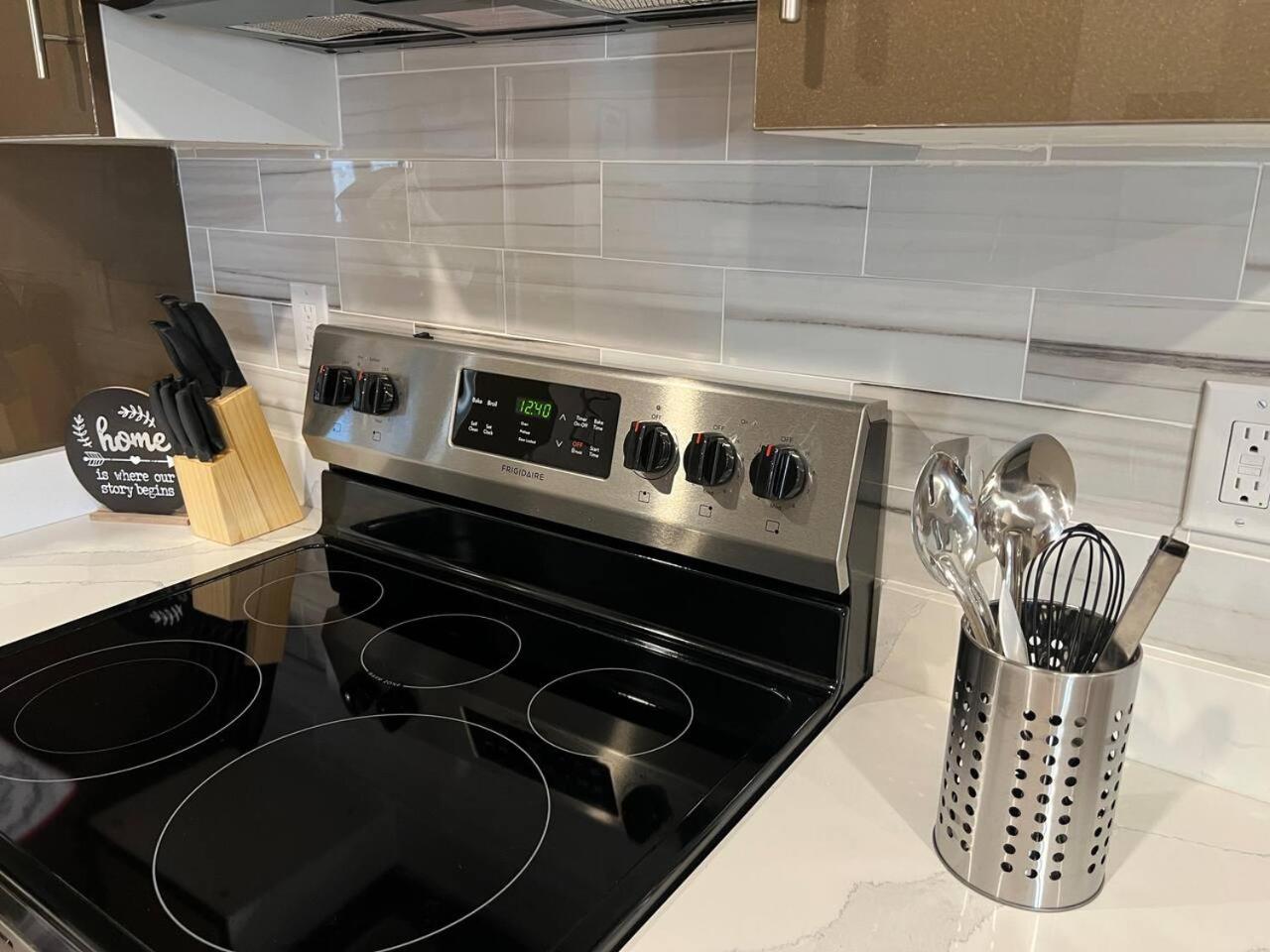 302 Comfy Cabin 1BD with city view in Center city view 2