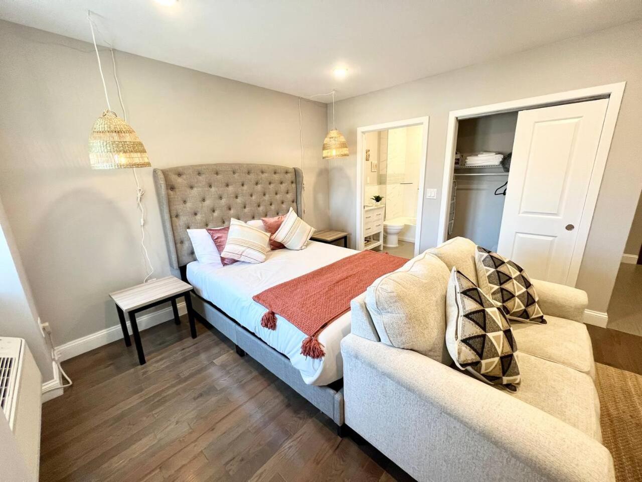 302 Comfy Cabin 1BD with city view in Center city view 3