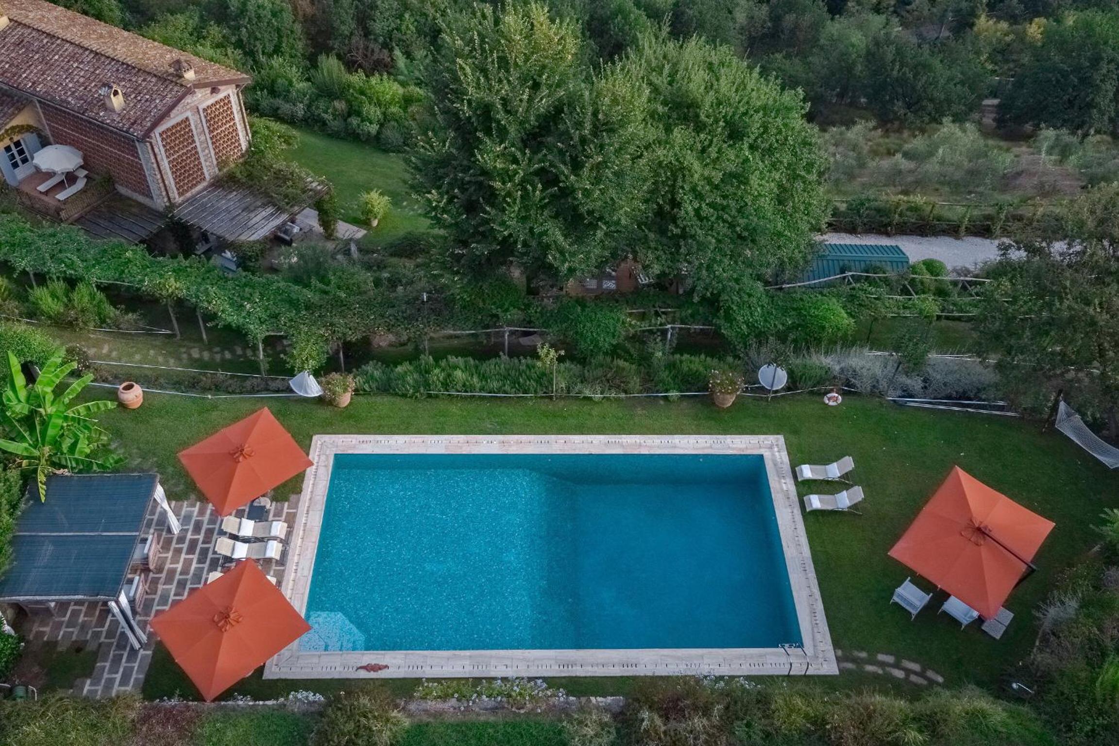 Luxury Pool Villa Oliveto view 2
