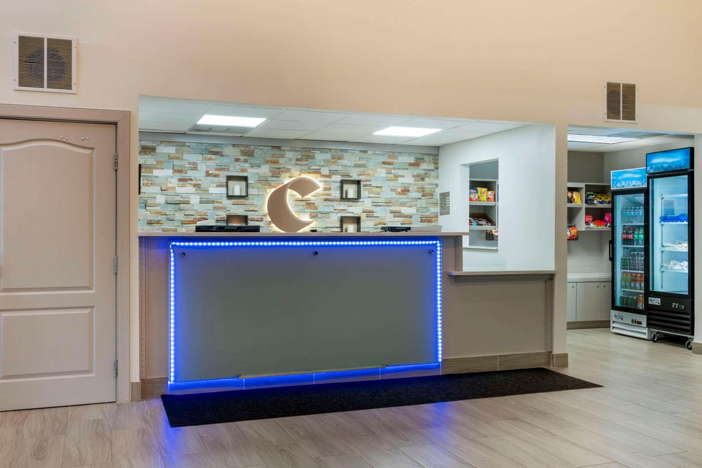 Comfort Suites Elgin Northwest