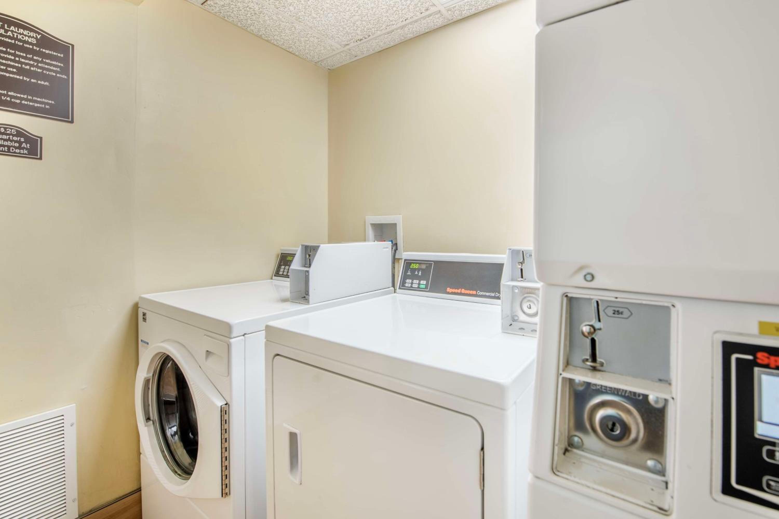 Bridgeport Vacations - Best Western Plus Bridgeport Inn - Property Image 23