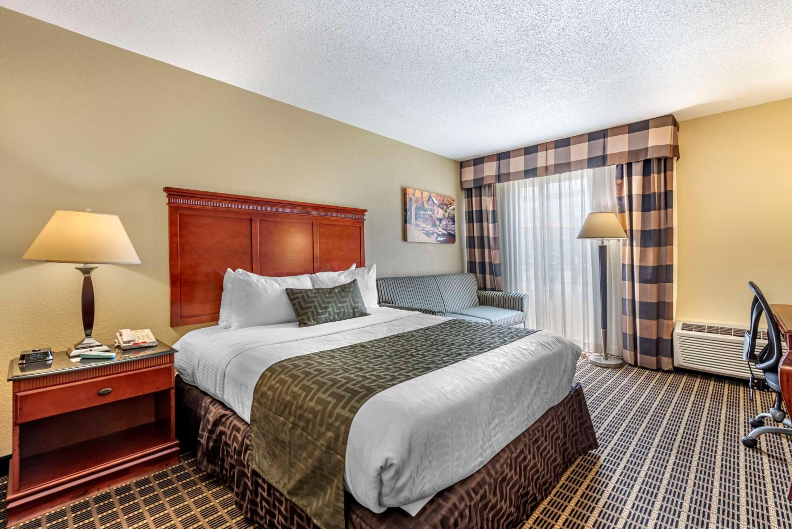 Bridgeport Vacations - Best Western Plus Bridgeport Inn - Property Image 26