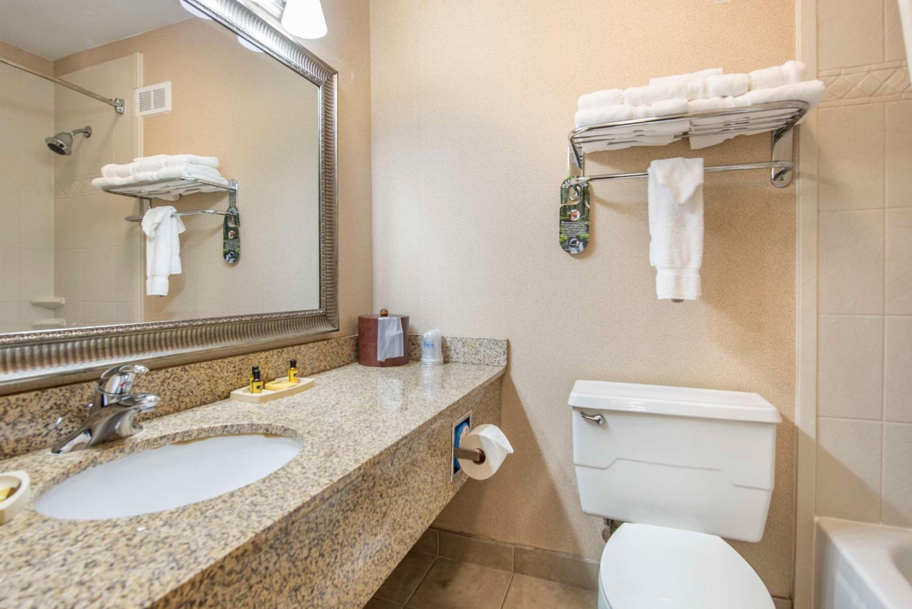 Bridgeport Vacations - Best Western Plus Bridgeport Inn - Property Image 41