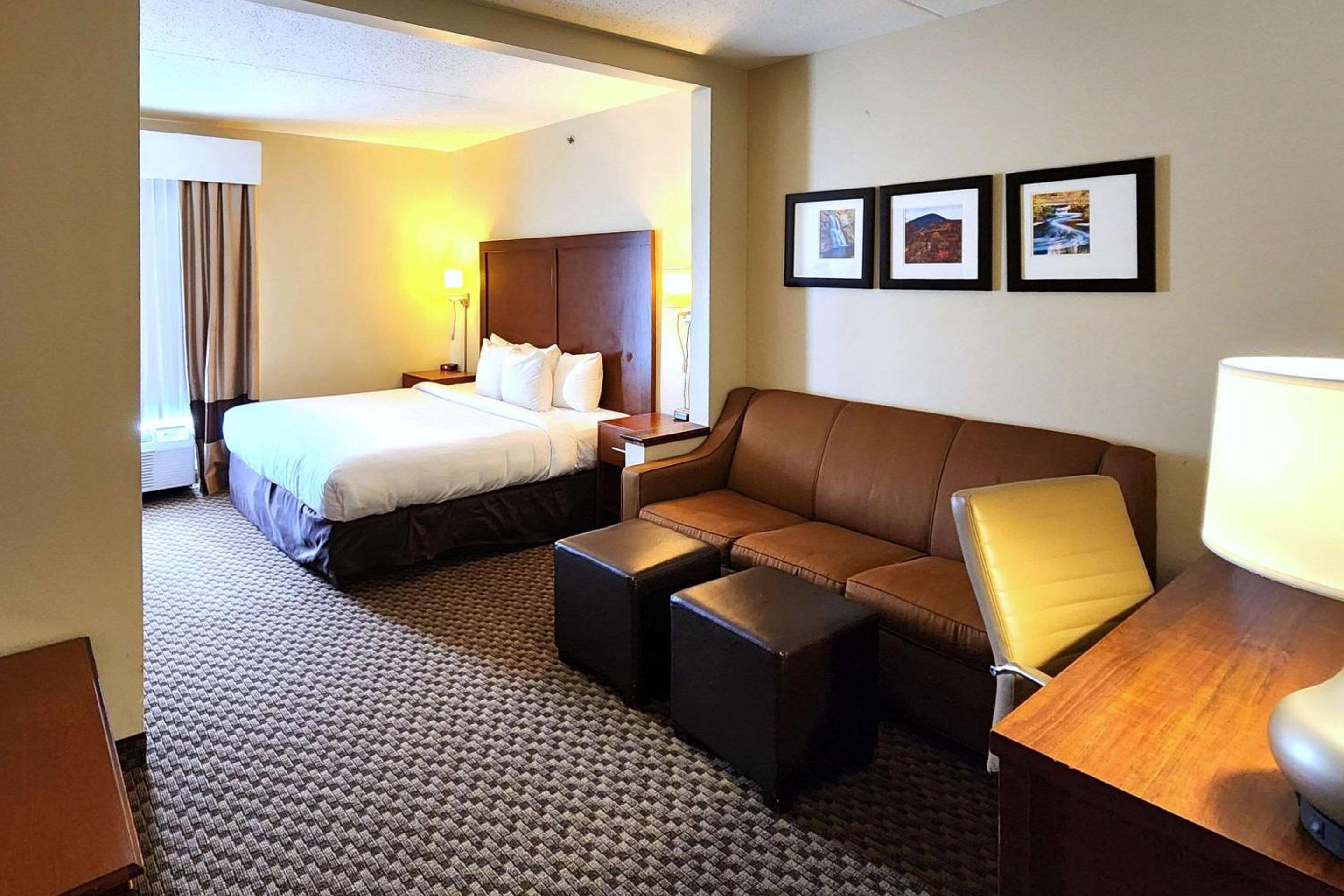 Mount Pocono Vacations - Comfort Inn  Suites Mount Pocono - Property Image 36
