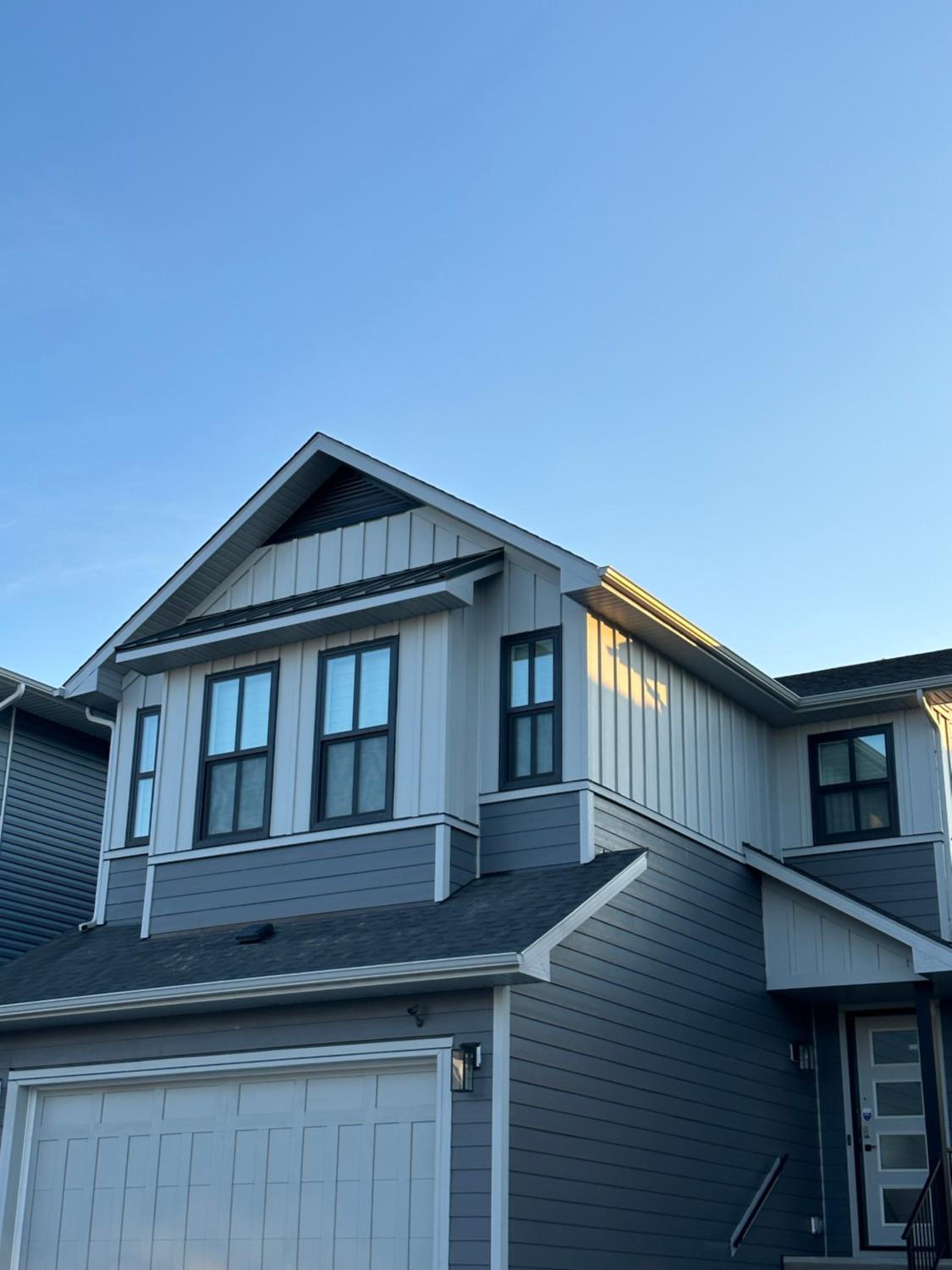 2 Bedroom 2 Washrooms Brand New Beautiful & Cozy Suite