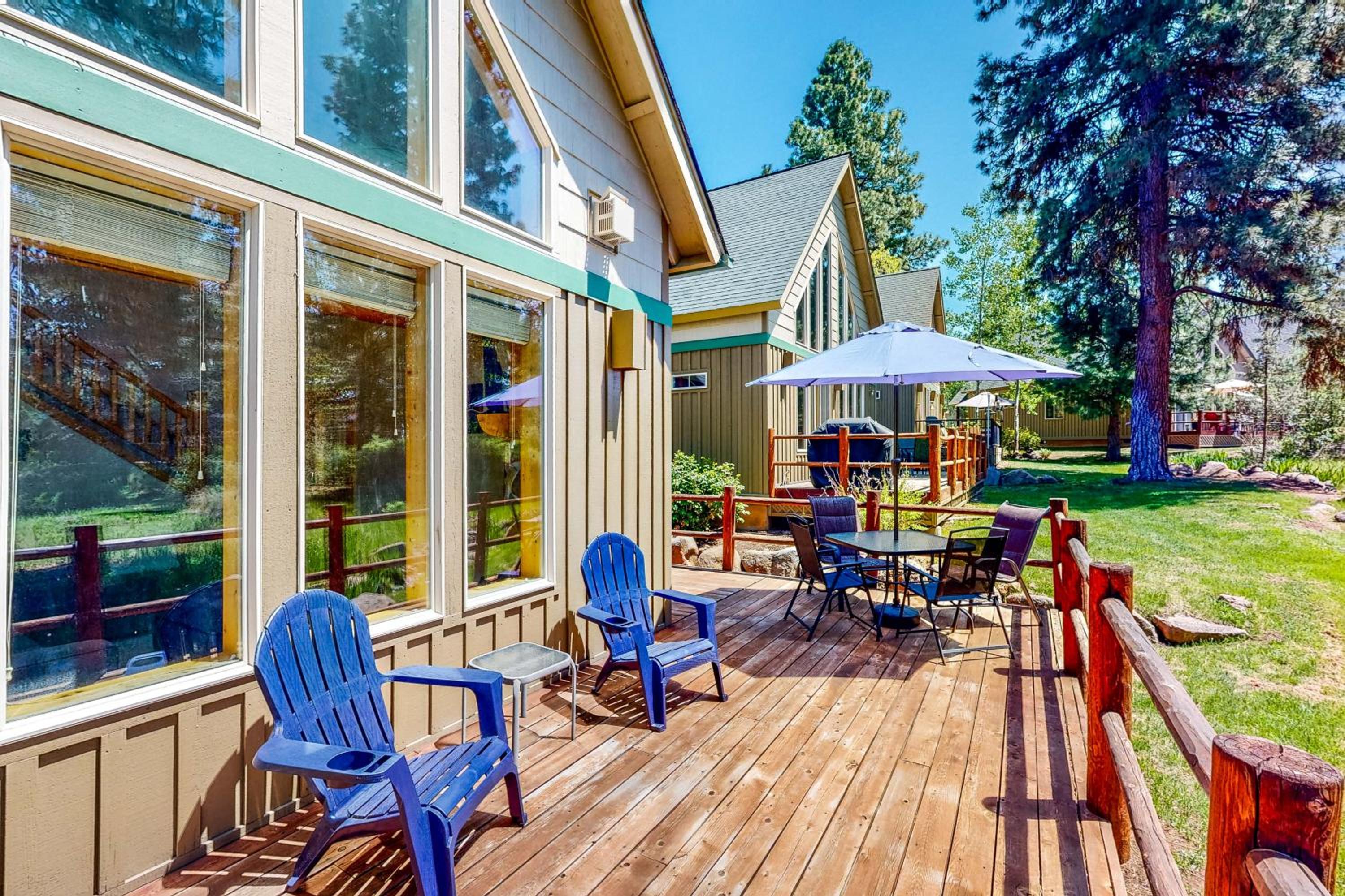 Gateway to Crater Lake! Resort Retreat with Pool