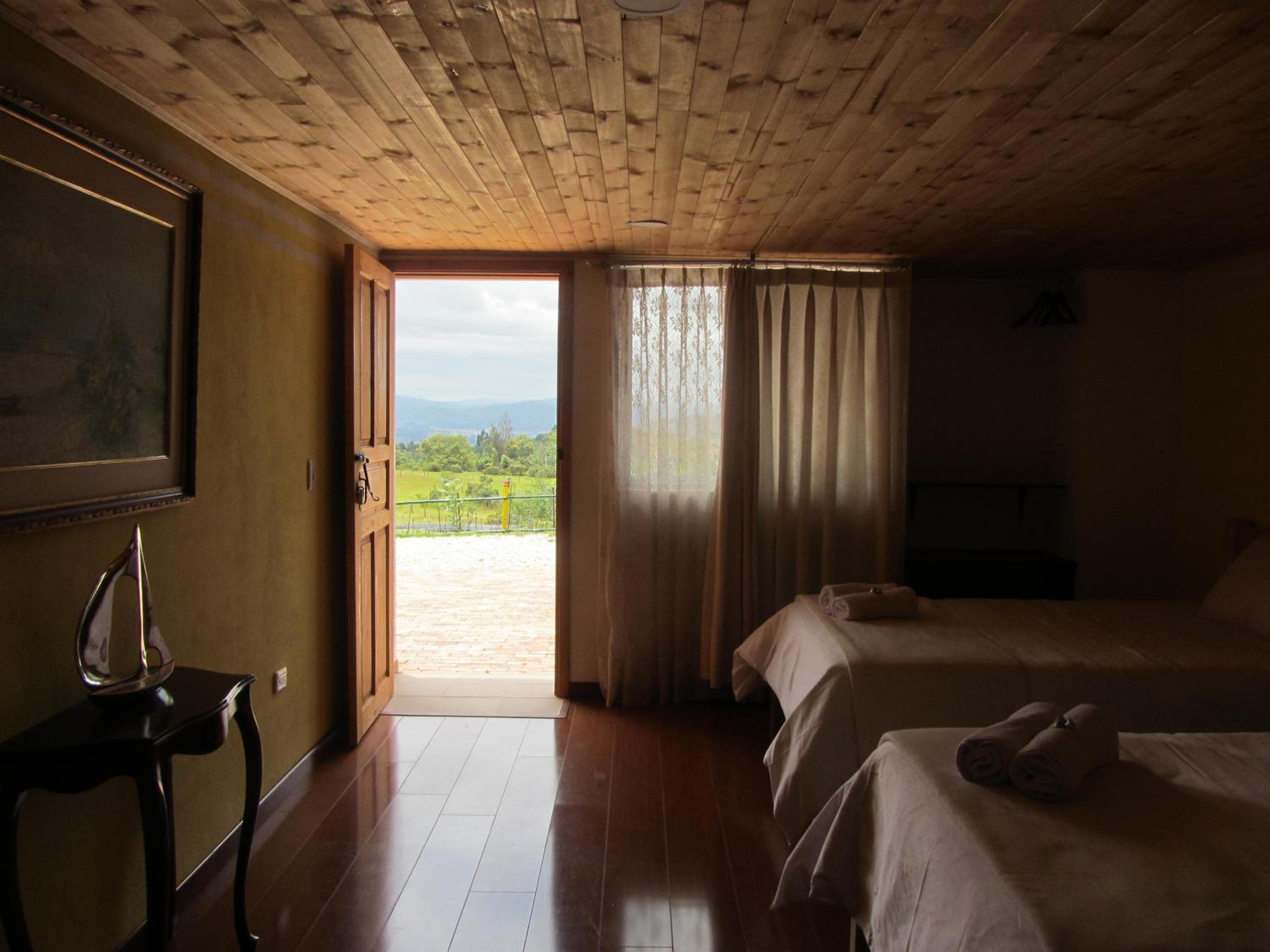 Ecohotel, Finca Colinas y Senderos, Pantano de Vargas