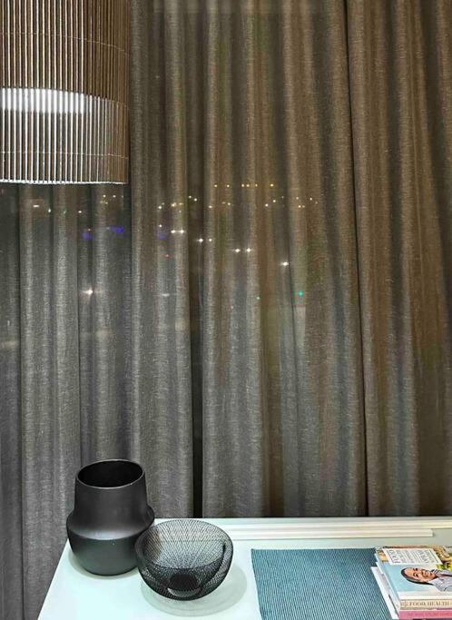 Explore Emerald Studio - Ellipse Waterfall
