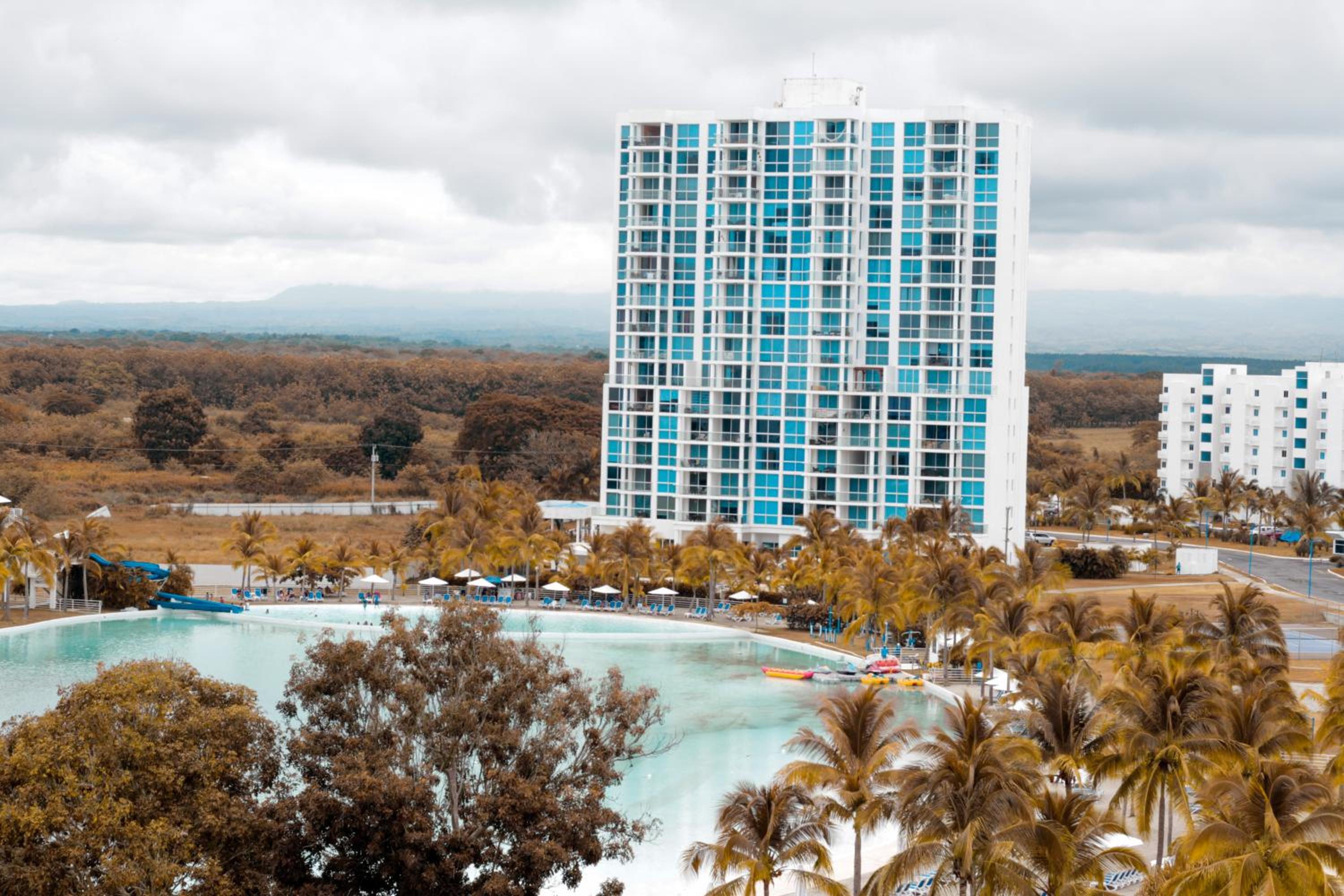 Lagoon View Apartment