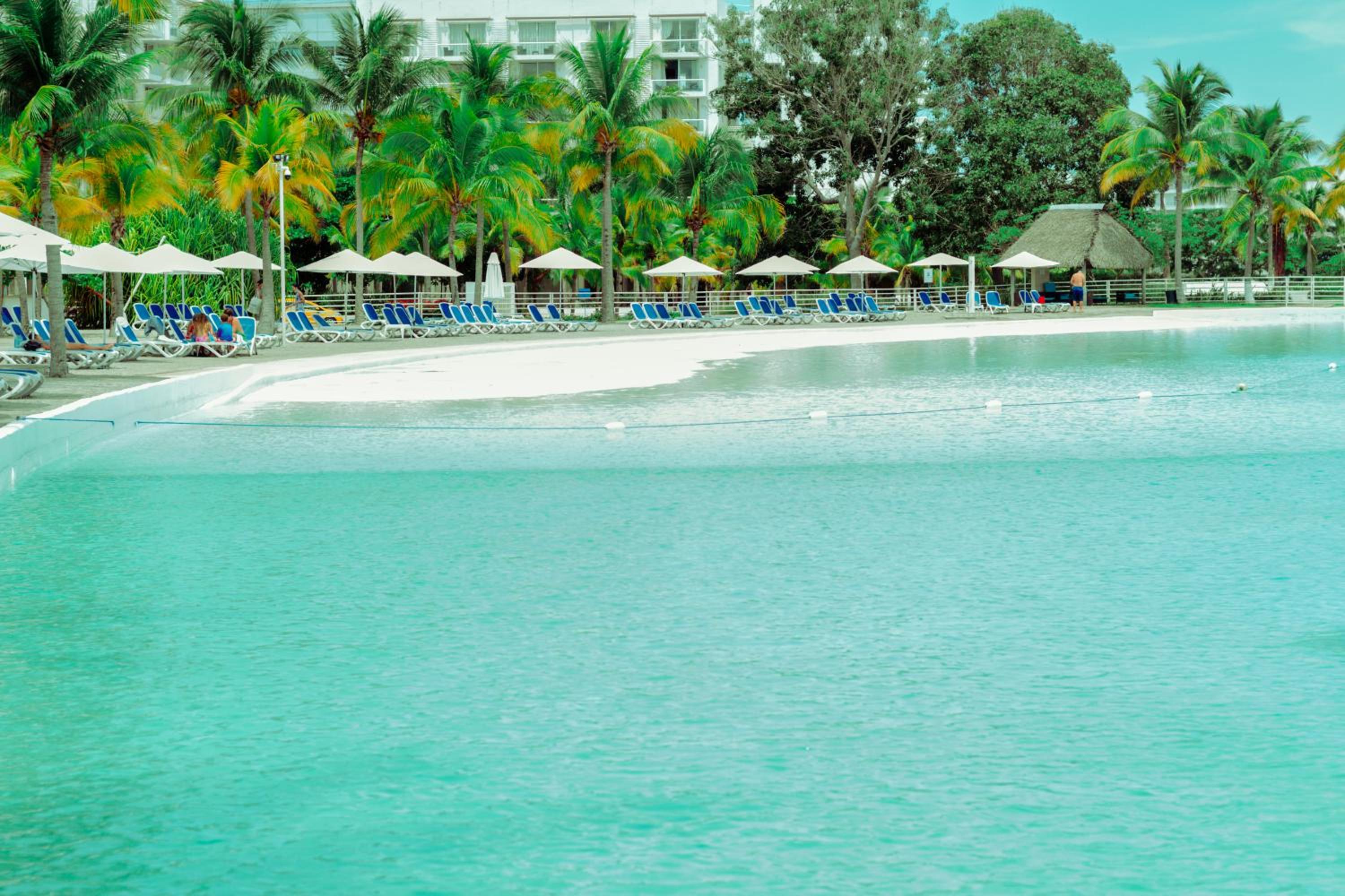 Lagoon View Apartment