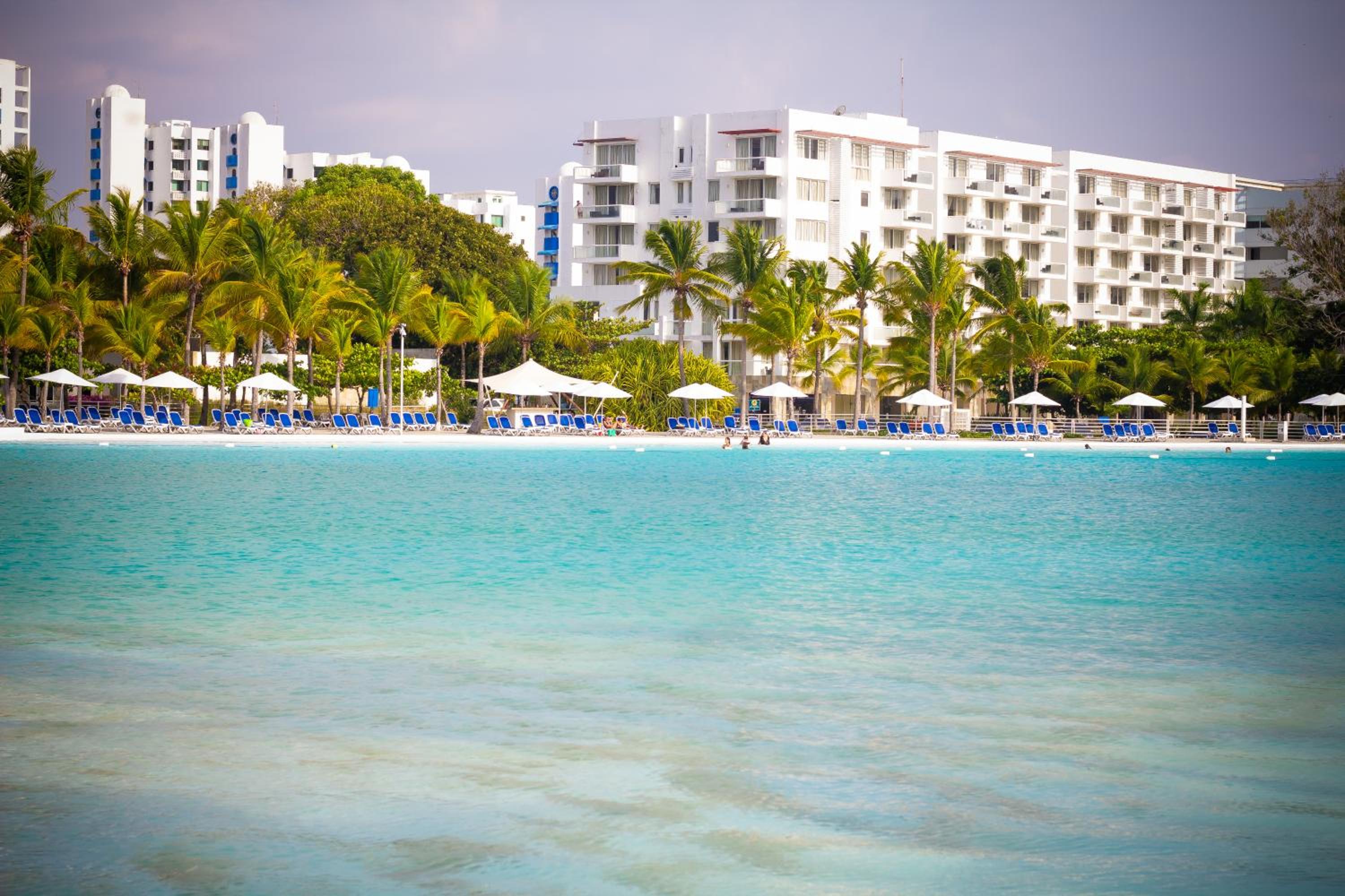 Lagoon View Apartment