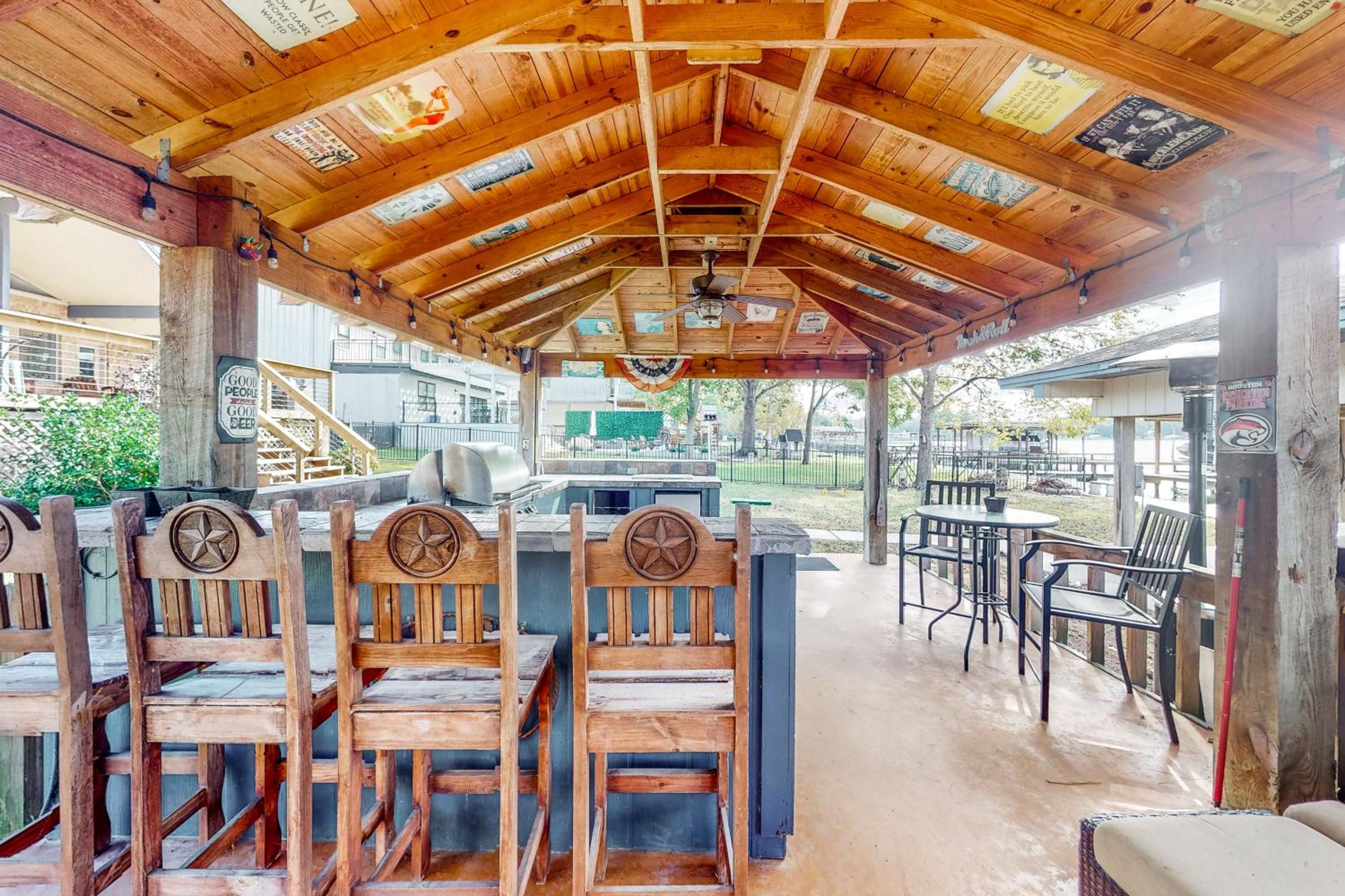 Harbor Haven with Dock Lake Livingston Home