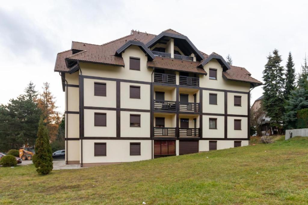 Apartman Radunovic view 2