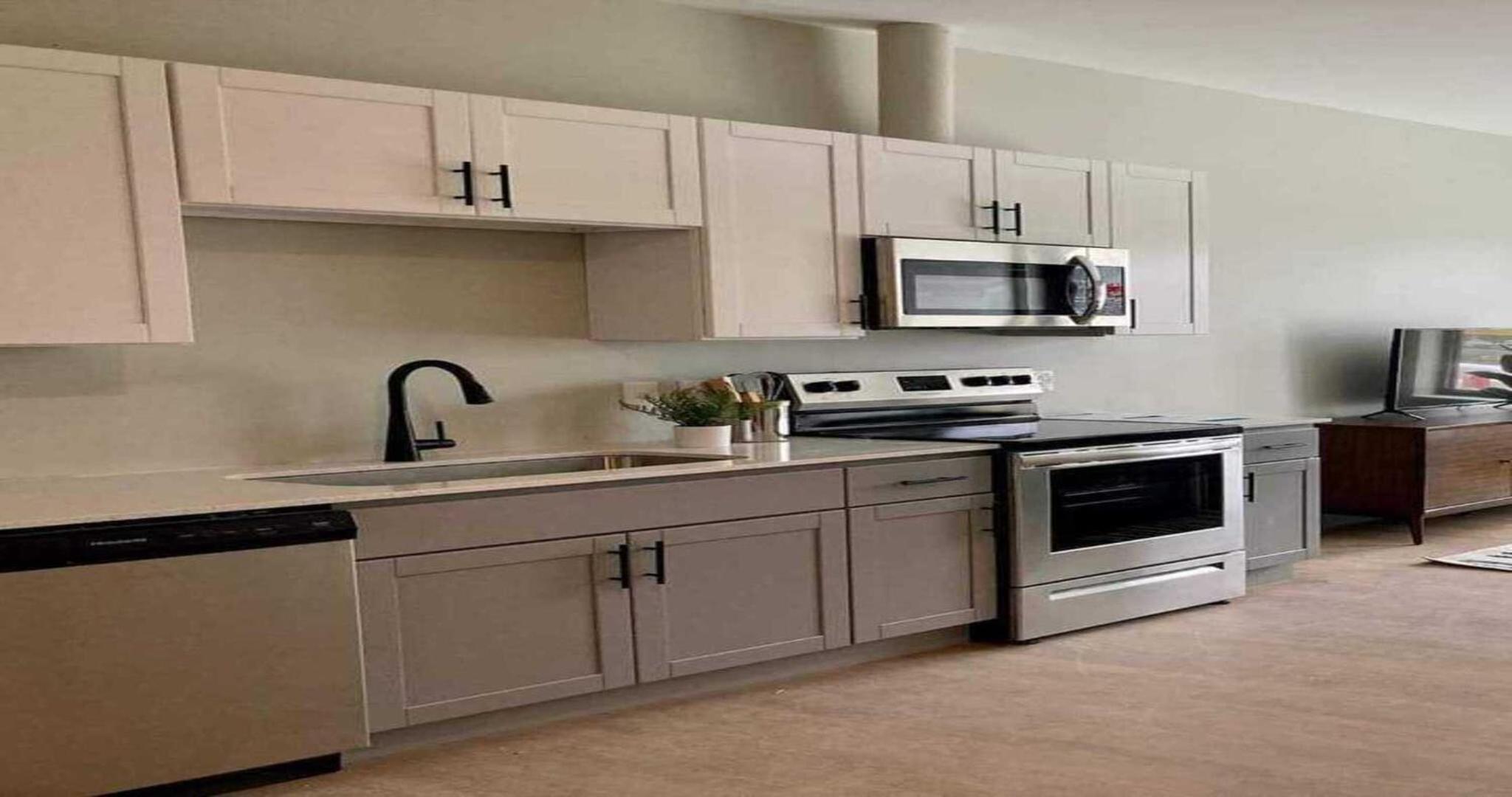 Cleveland Vacations - Medley Apartments by Barsala - Property Image 12