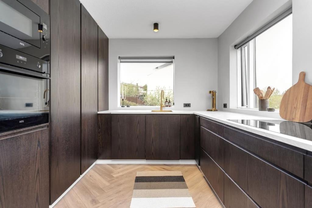A modern and stylish furnished house in Reykjavík view 5