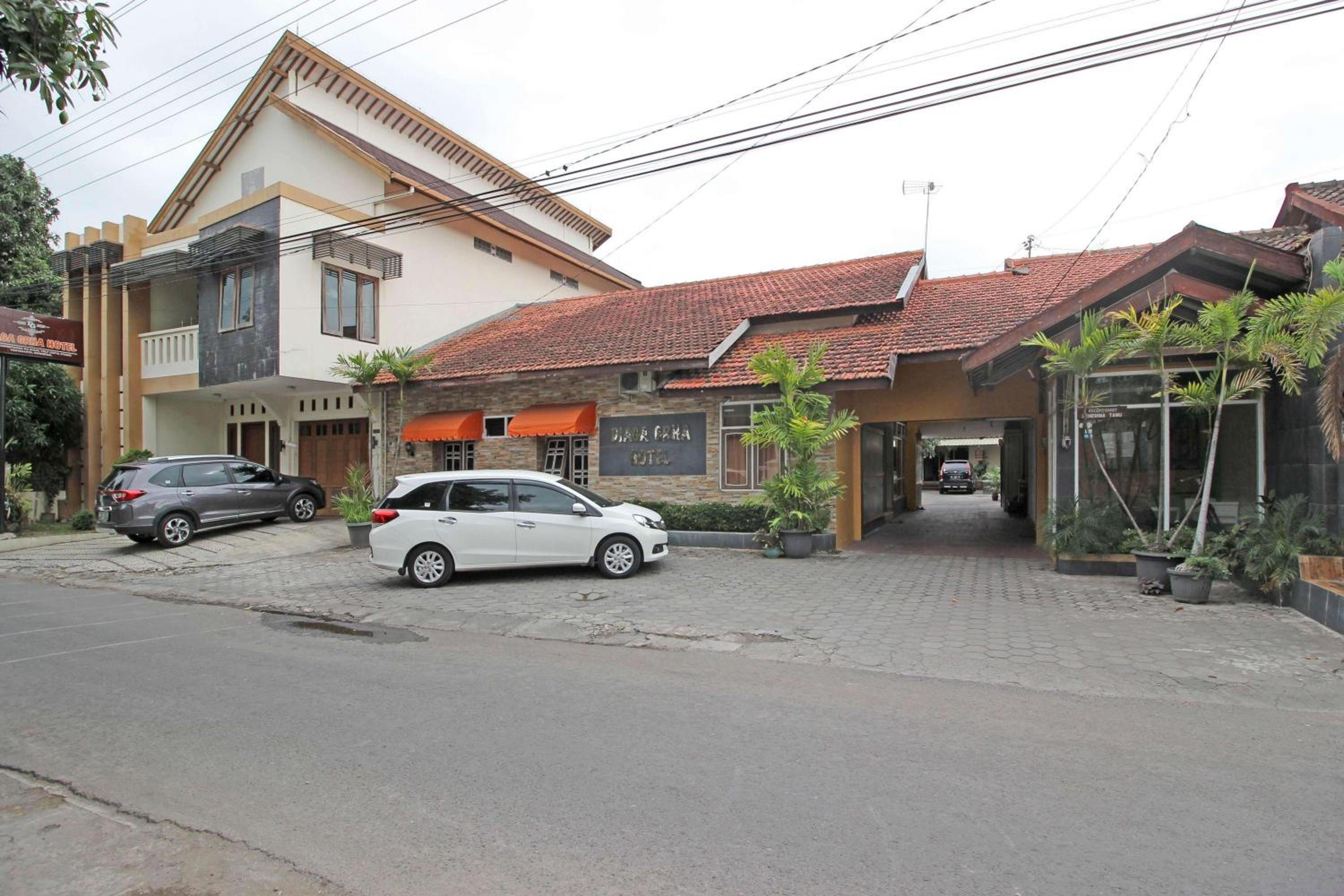 RedDoorz near Pojok Beteng Prawirotaman