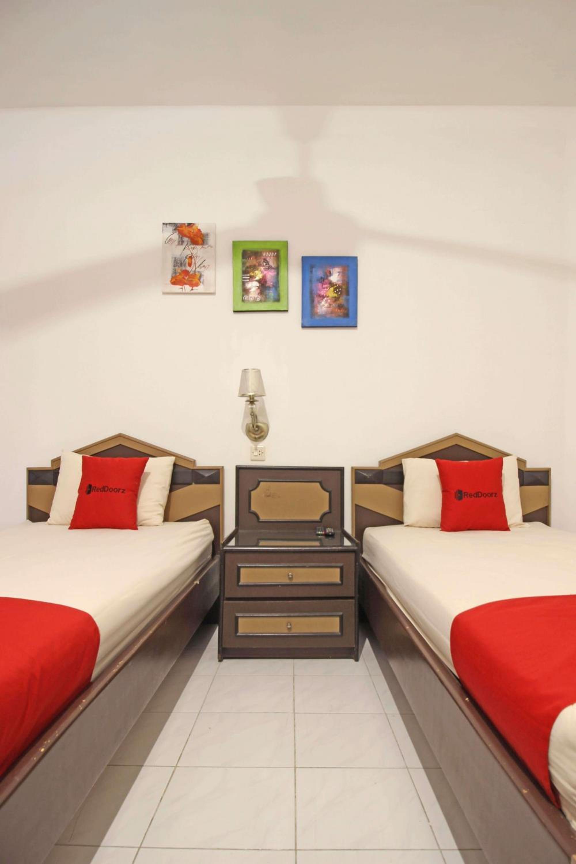 RedDoorz near Pojok Beteng Prawirotaman