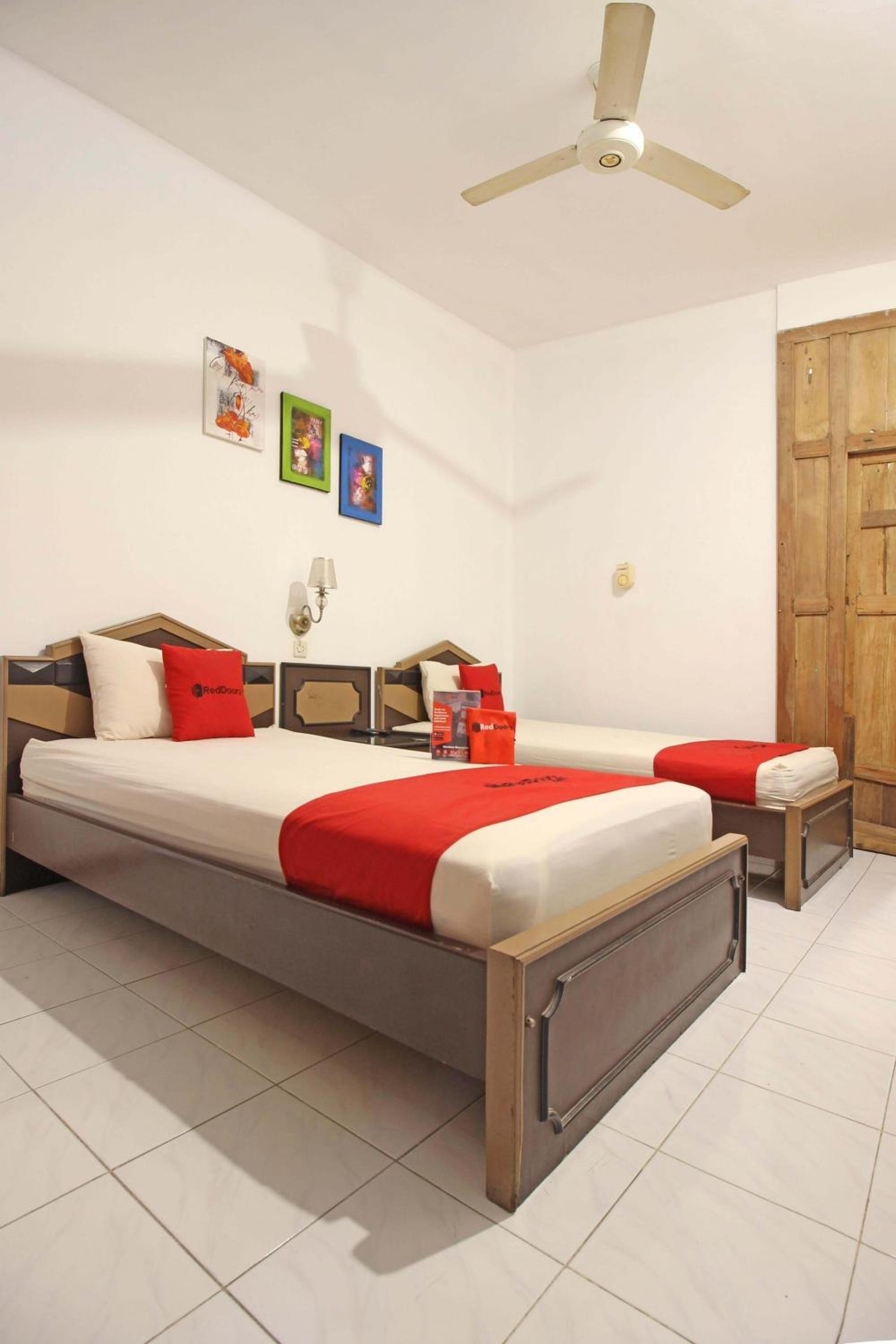 RedDoorz near Pojok Beteng Prawirotaman, Yogyakarta - 13