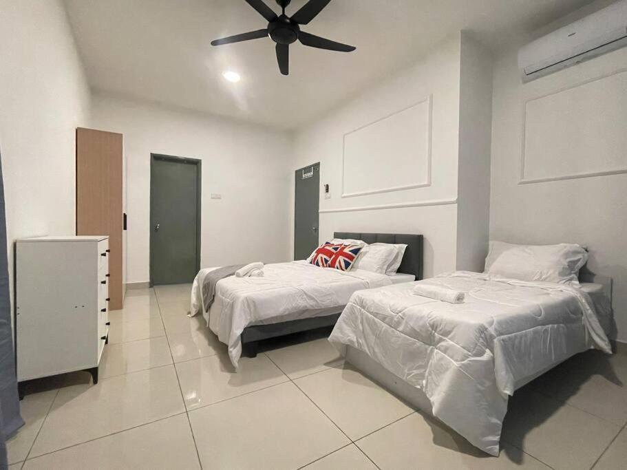 10Pax 4 Room Hidden Gem Sri Petaling 3 min Bukit Jalil Stadium