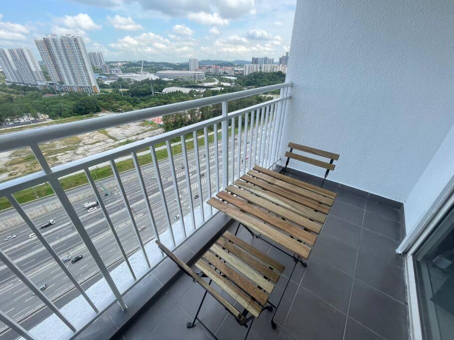 10Pax 4 Room Hidden Gem Sri Petaling 3 min Bukit Jalil Stadium