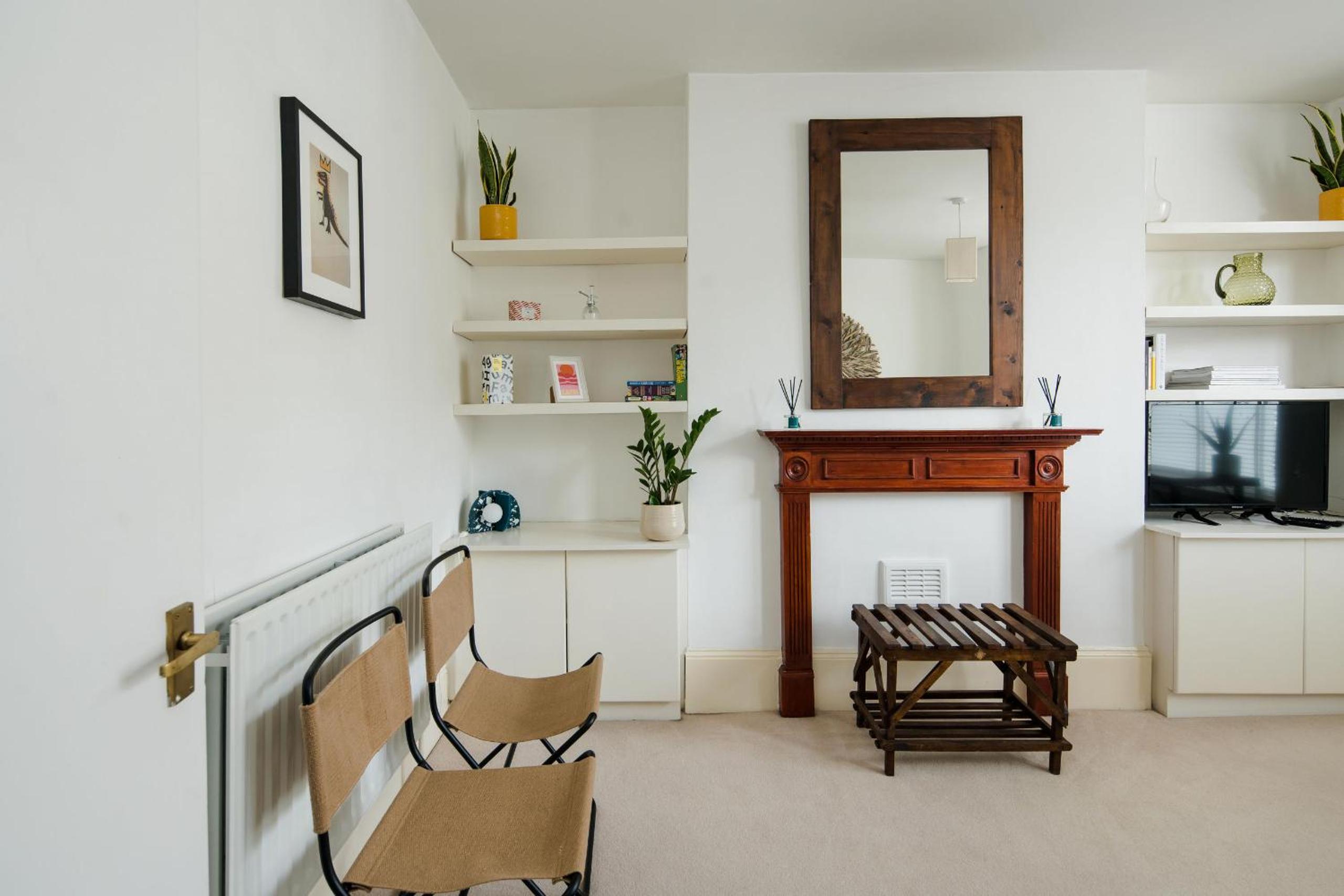 Beautiful Designer Flat in Maida Vale, Sleeps 4