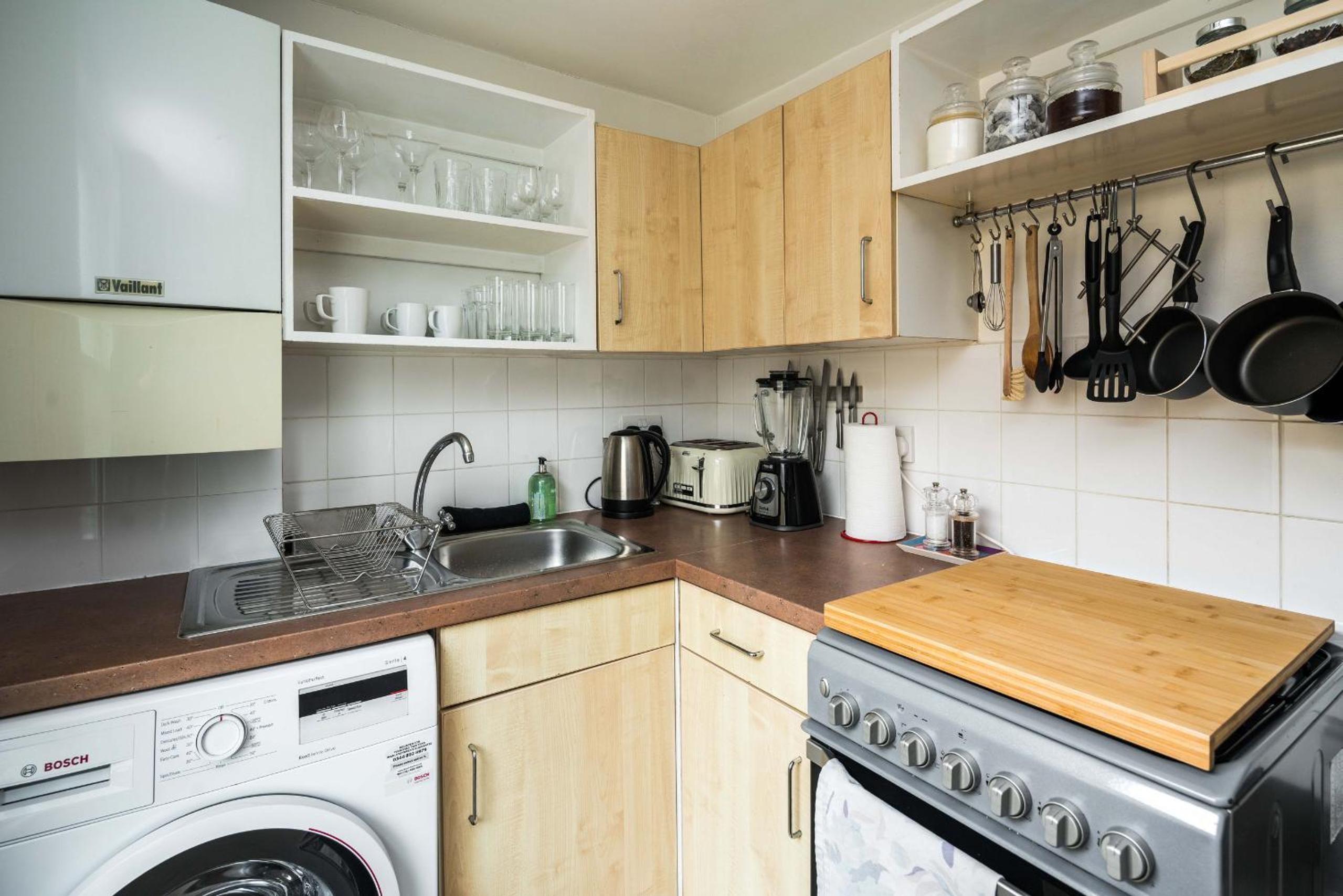 Beautiful Designer Flat in Maida Vale, Sleeps 4
