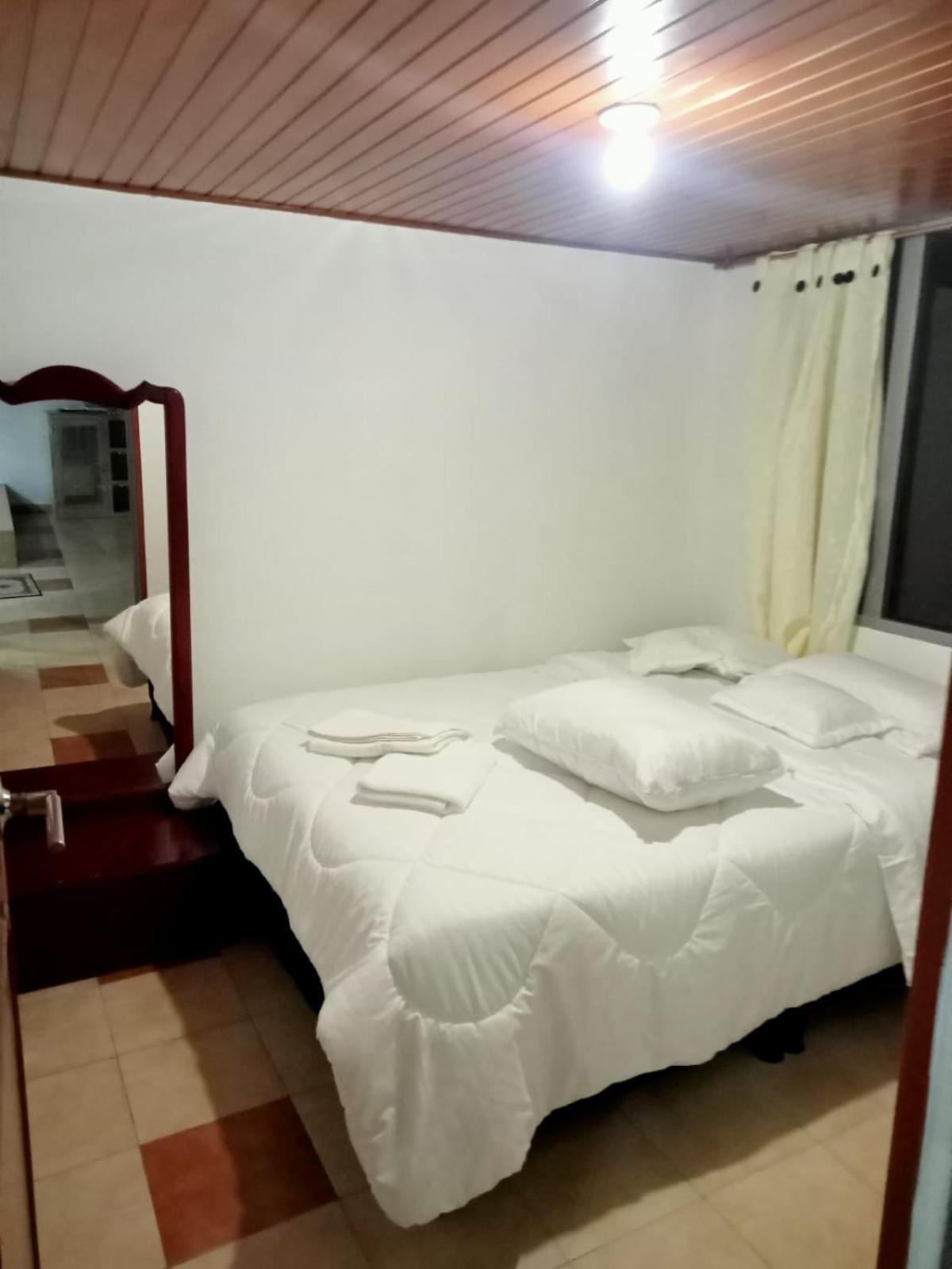 Casa familiar Almagor (Hostal)