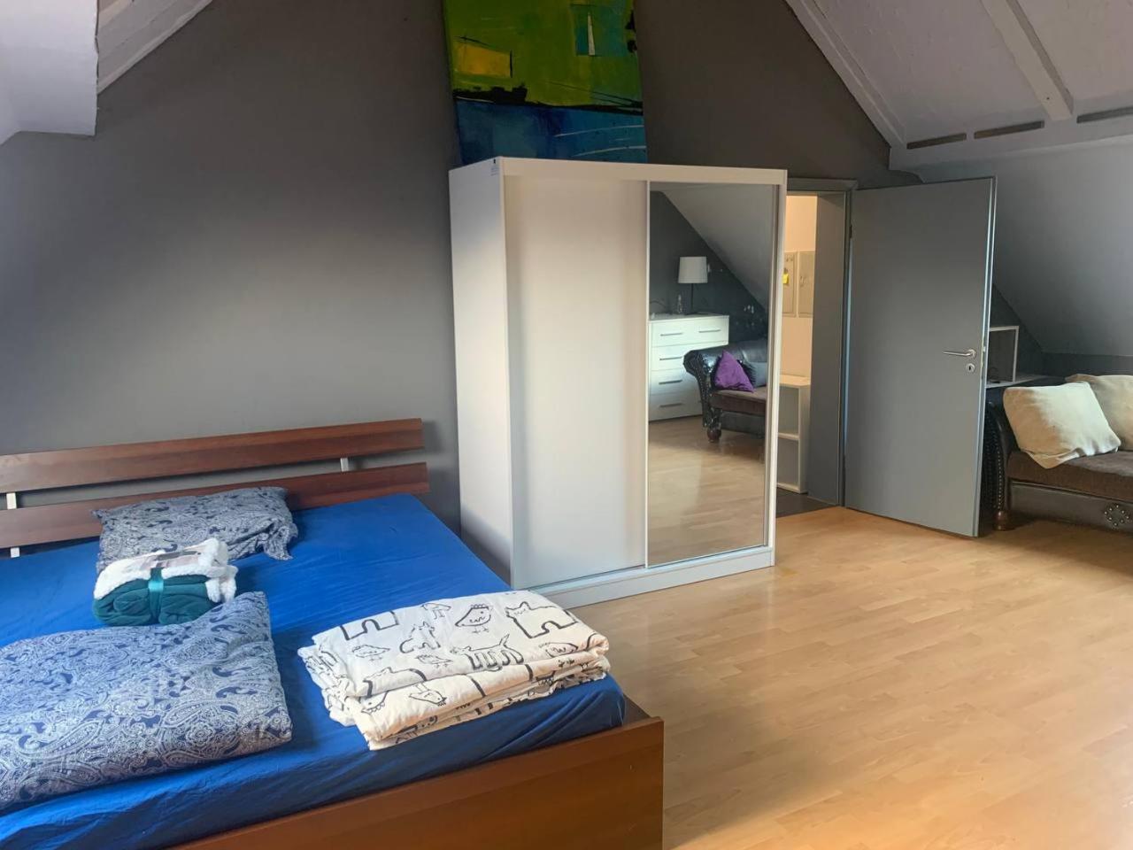 2 Room Apartament Messe Essen