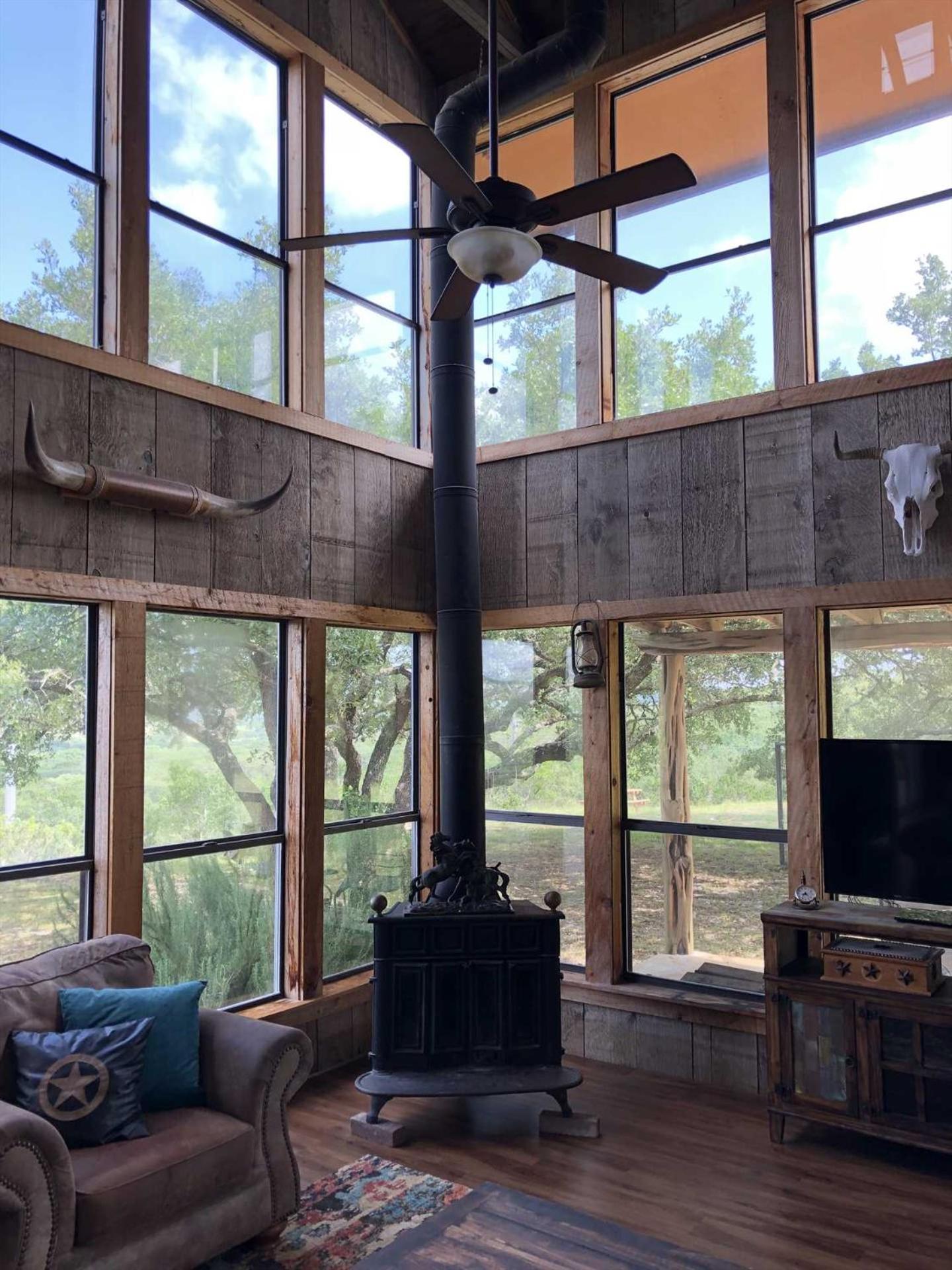 Rockin' B Ranch Bluff House view 3