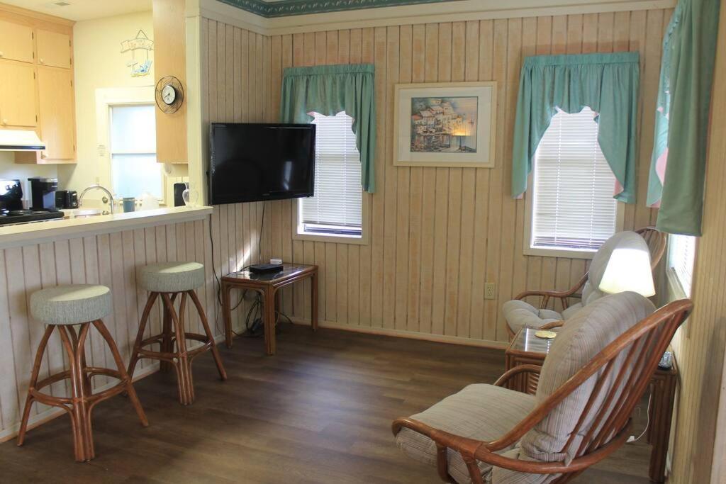 Shore Drive area Cottage view 2