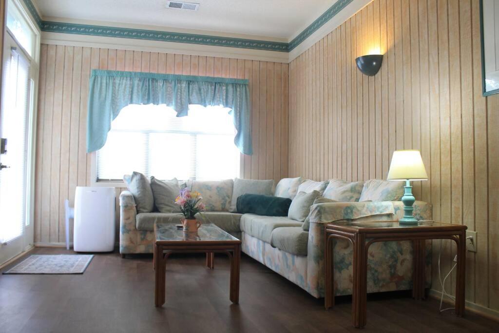 Shore Drive area Cottage view 3