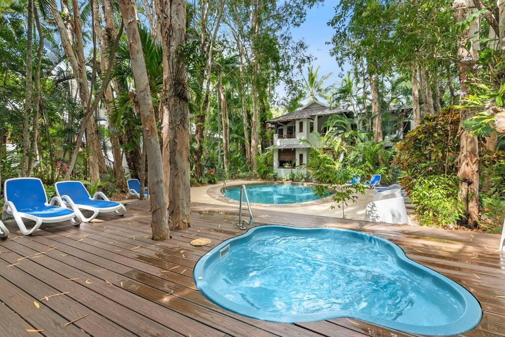 Palm Cove Treetop Spa Retreat