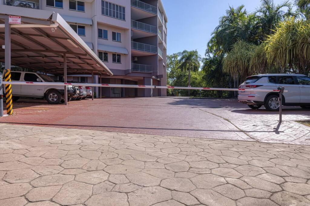 Stunning 3-Bed with Sea View